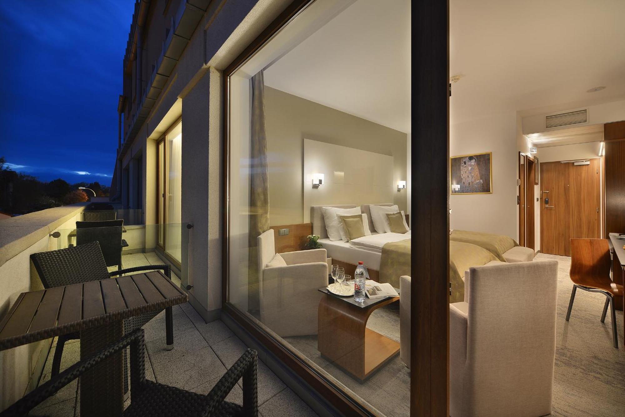 Deluxe Double Room with Balcony