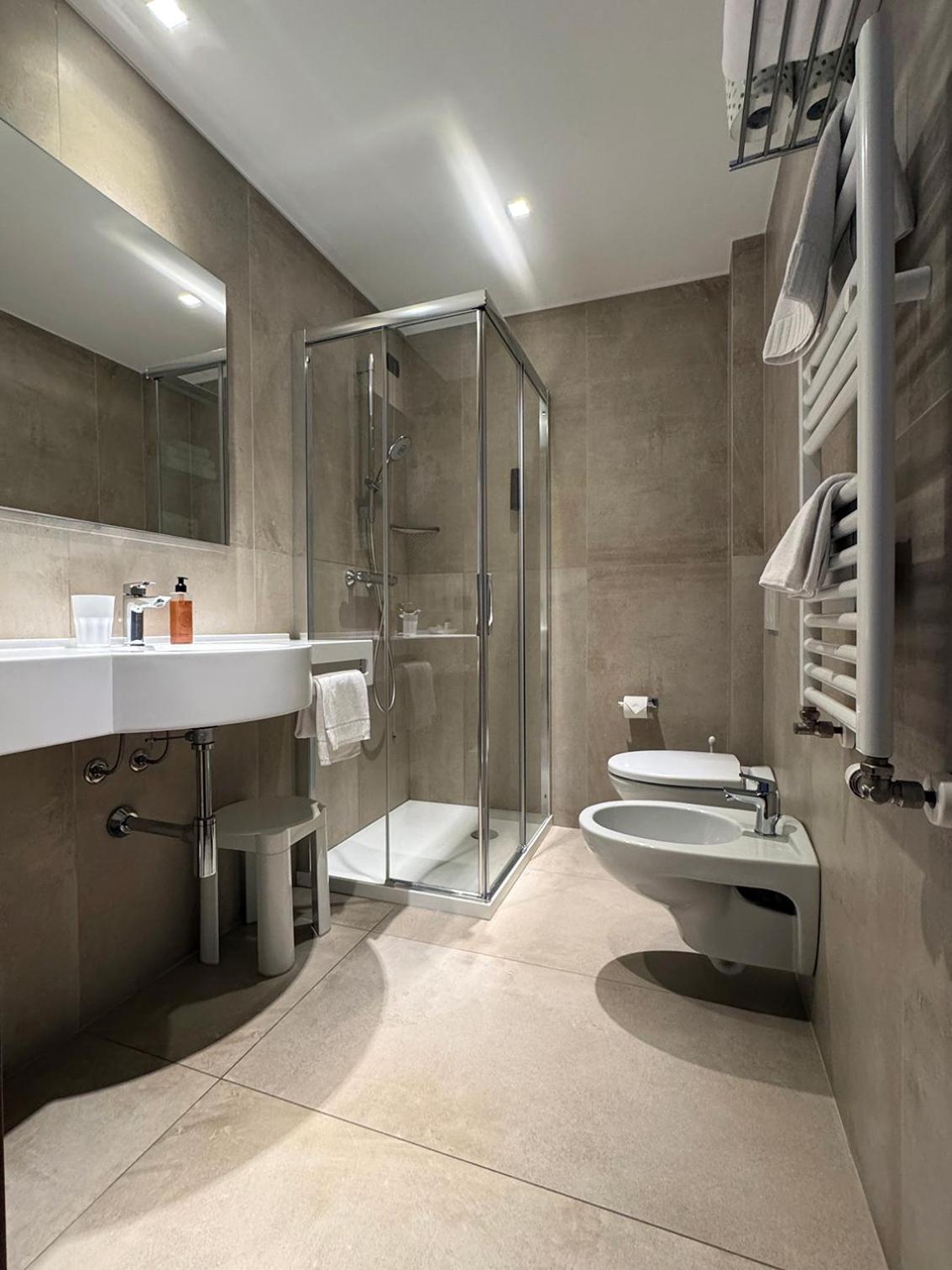 Classic Twin Room - Upper Floor
