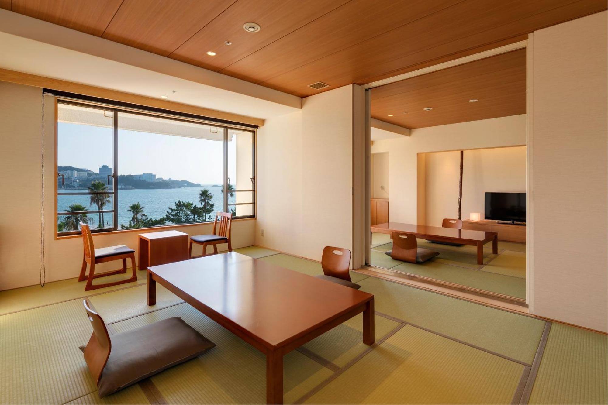 Connecting Japanese Room with Ocean View - Non-Smoking