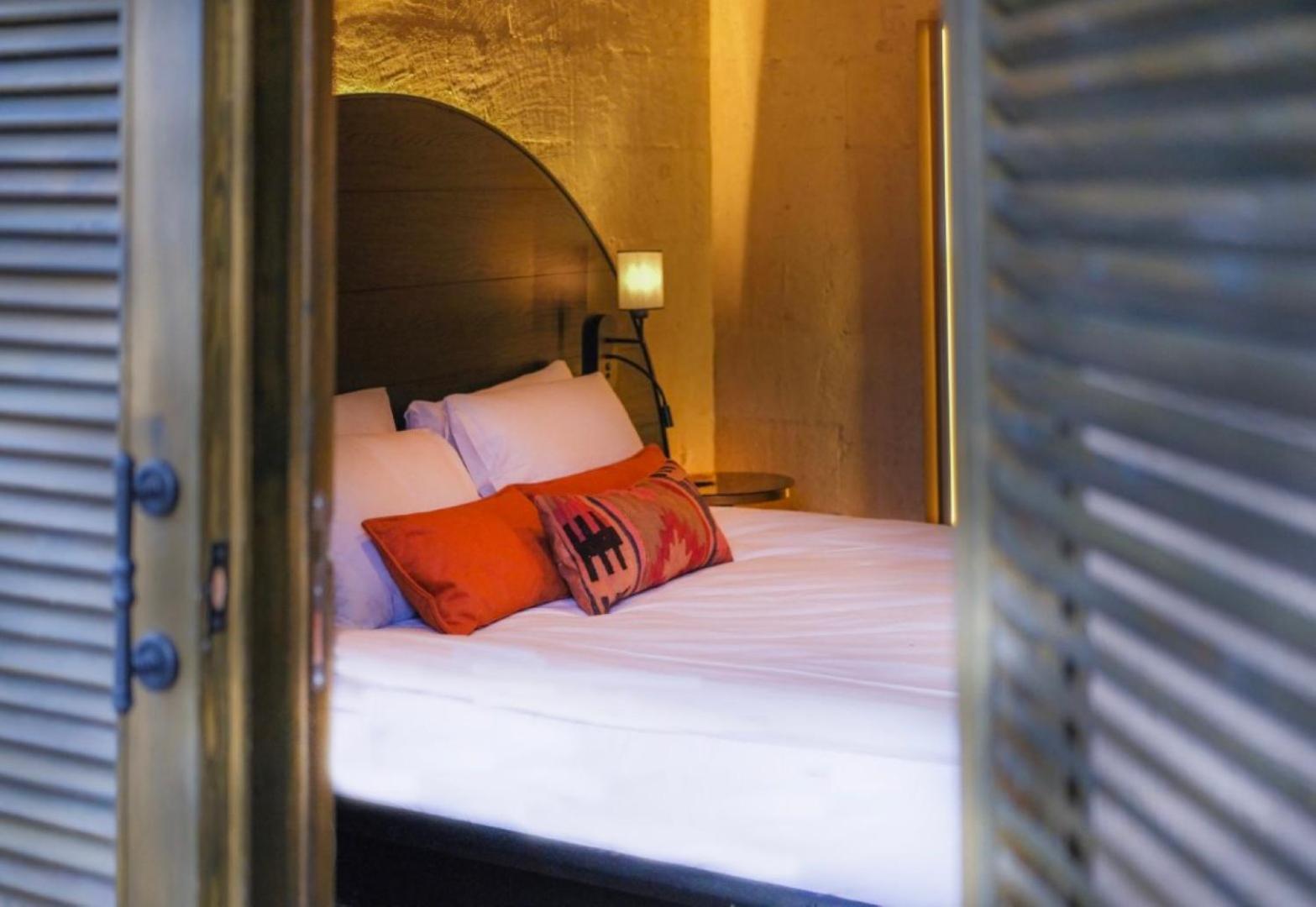 Double Room Mountain View