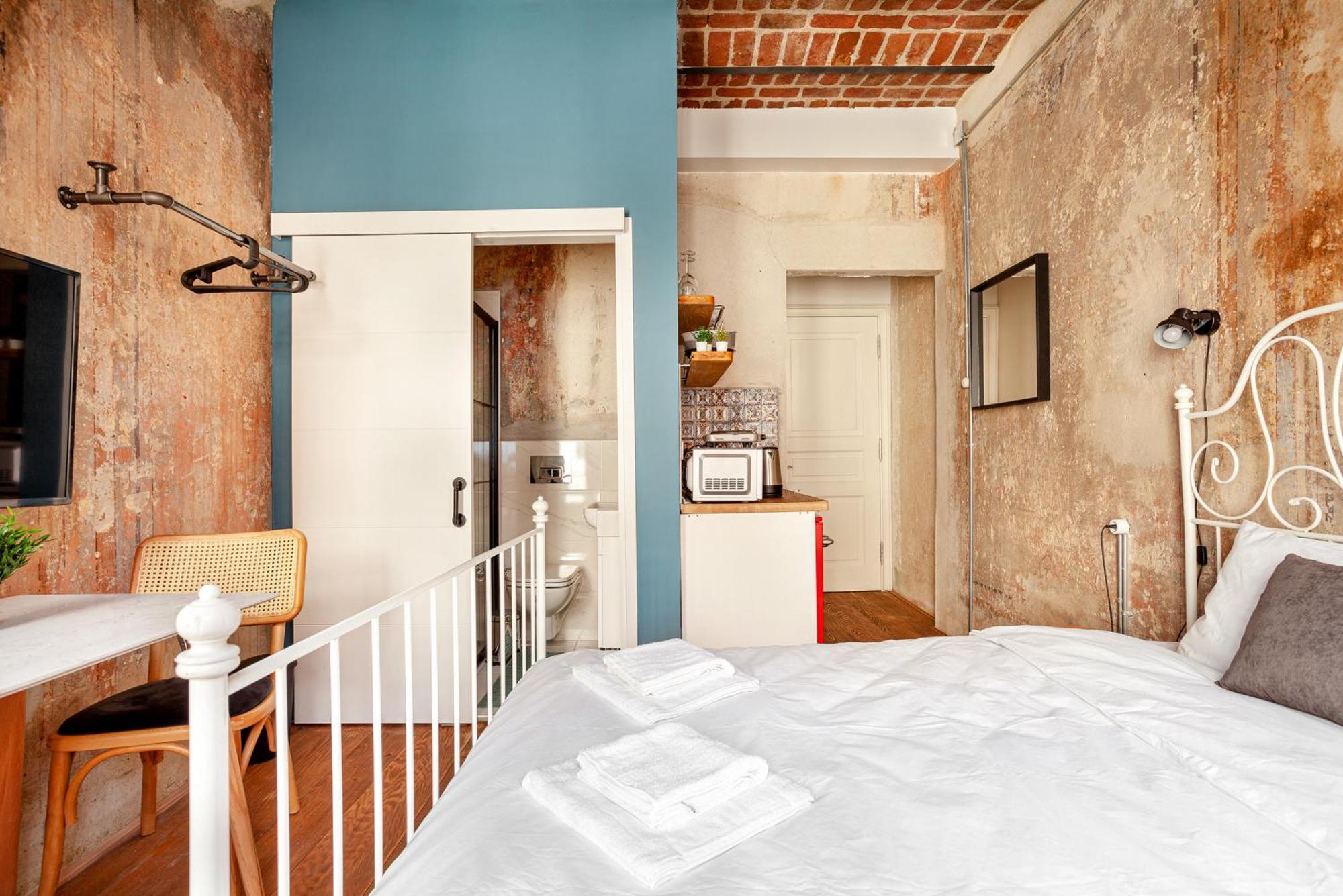 Double Room with Balcony