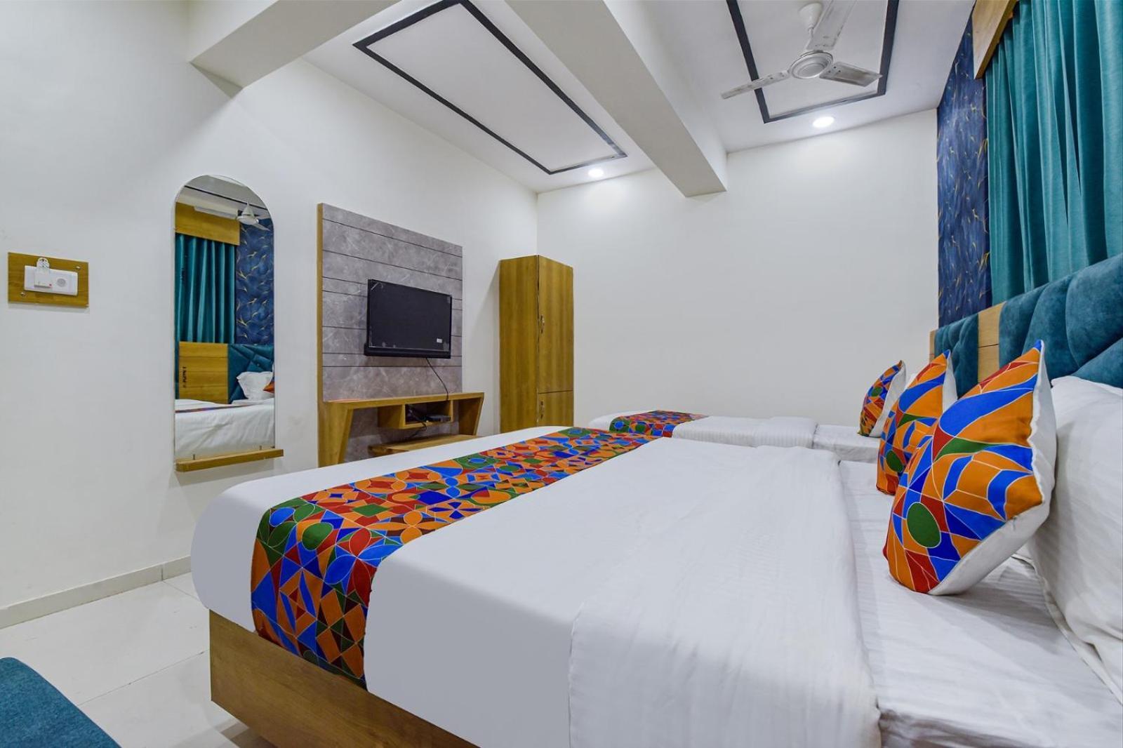 Deluxe Family Room