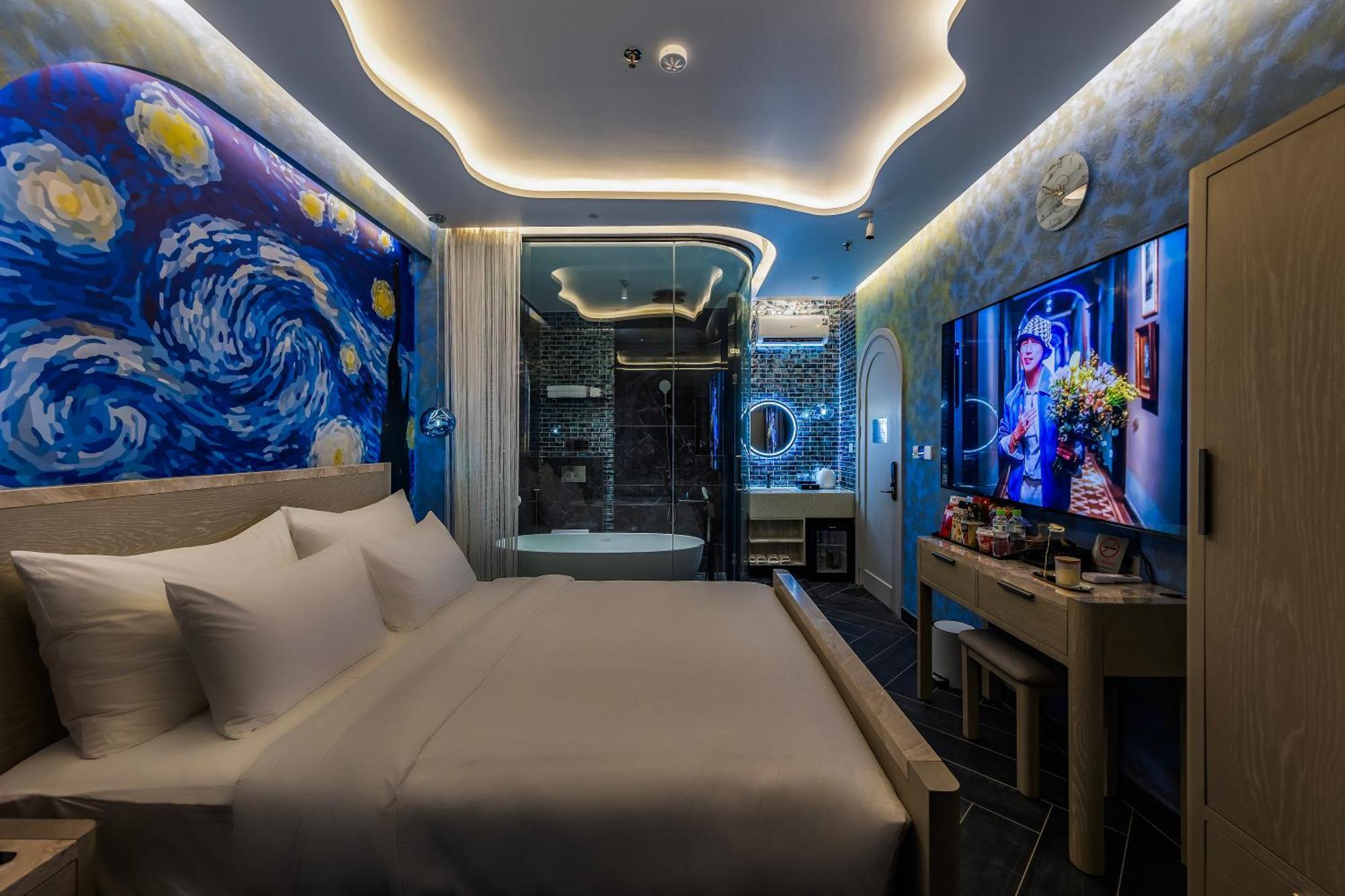 Suite with Balcony