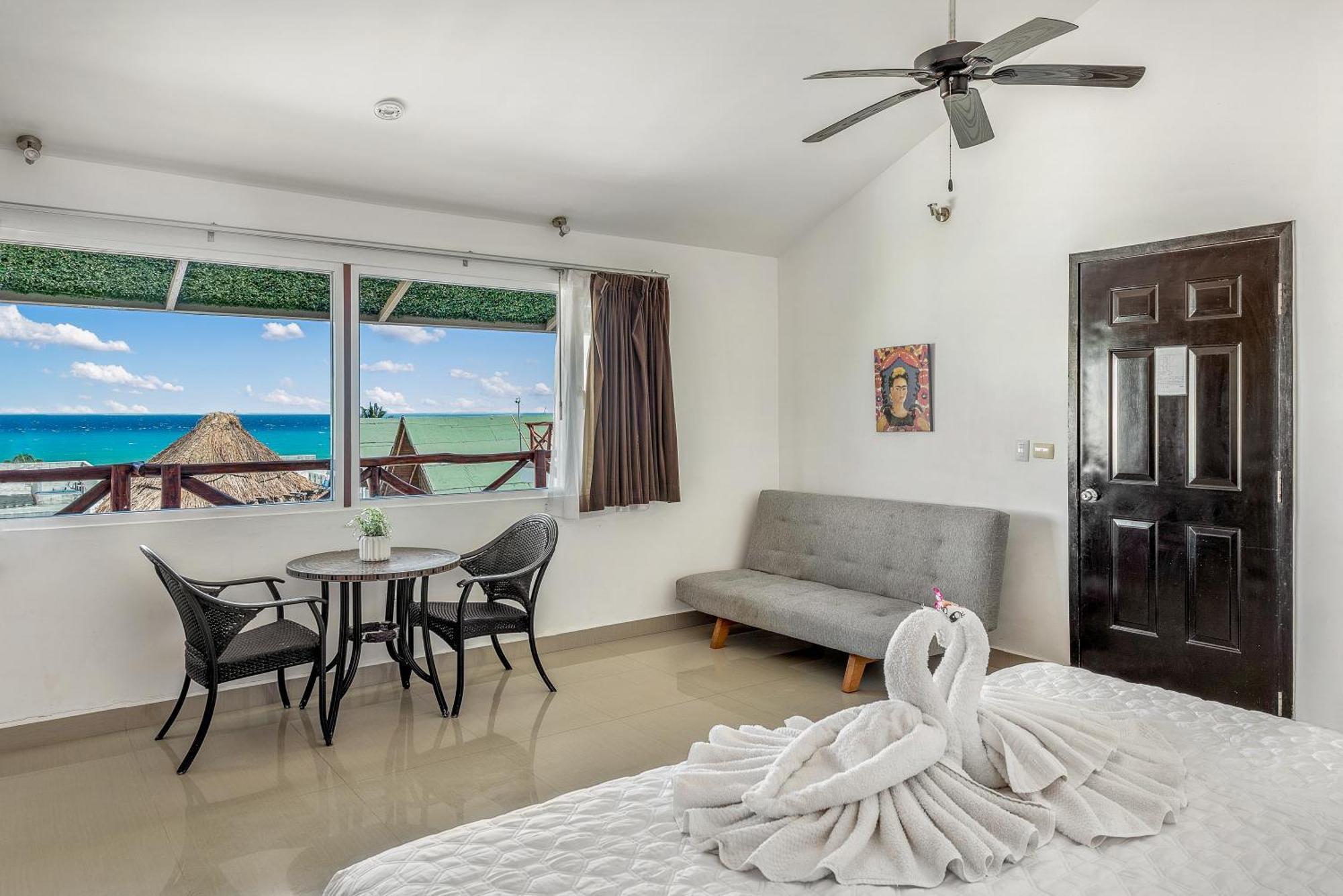 Deluxe King Room Partial Ocean View