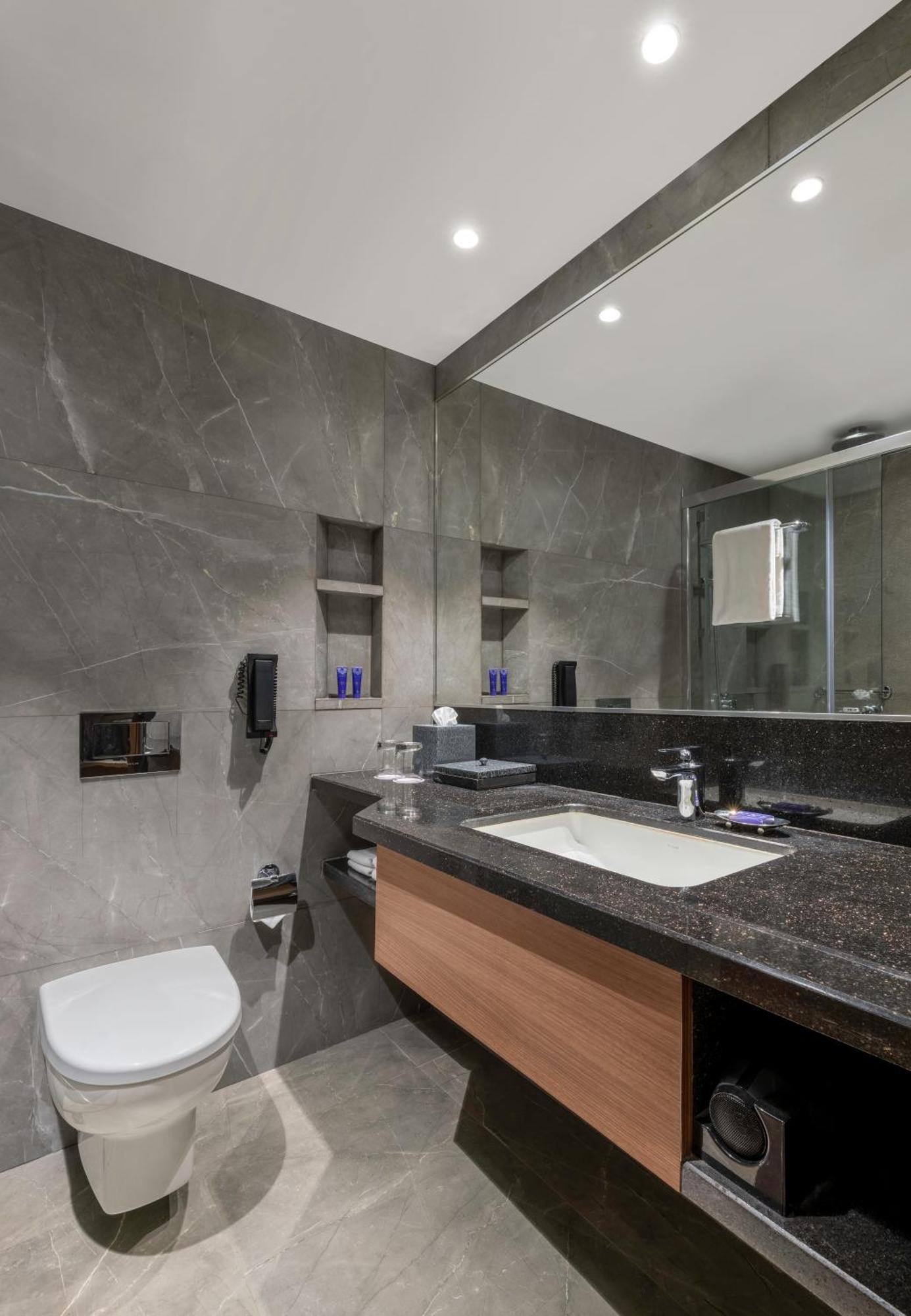 Premium Room River view King Bed