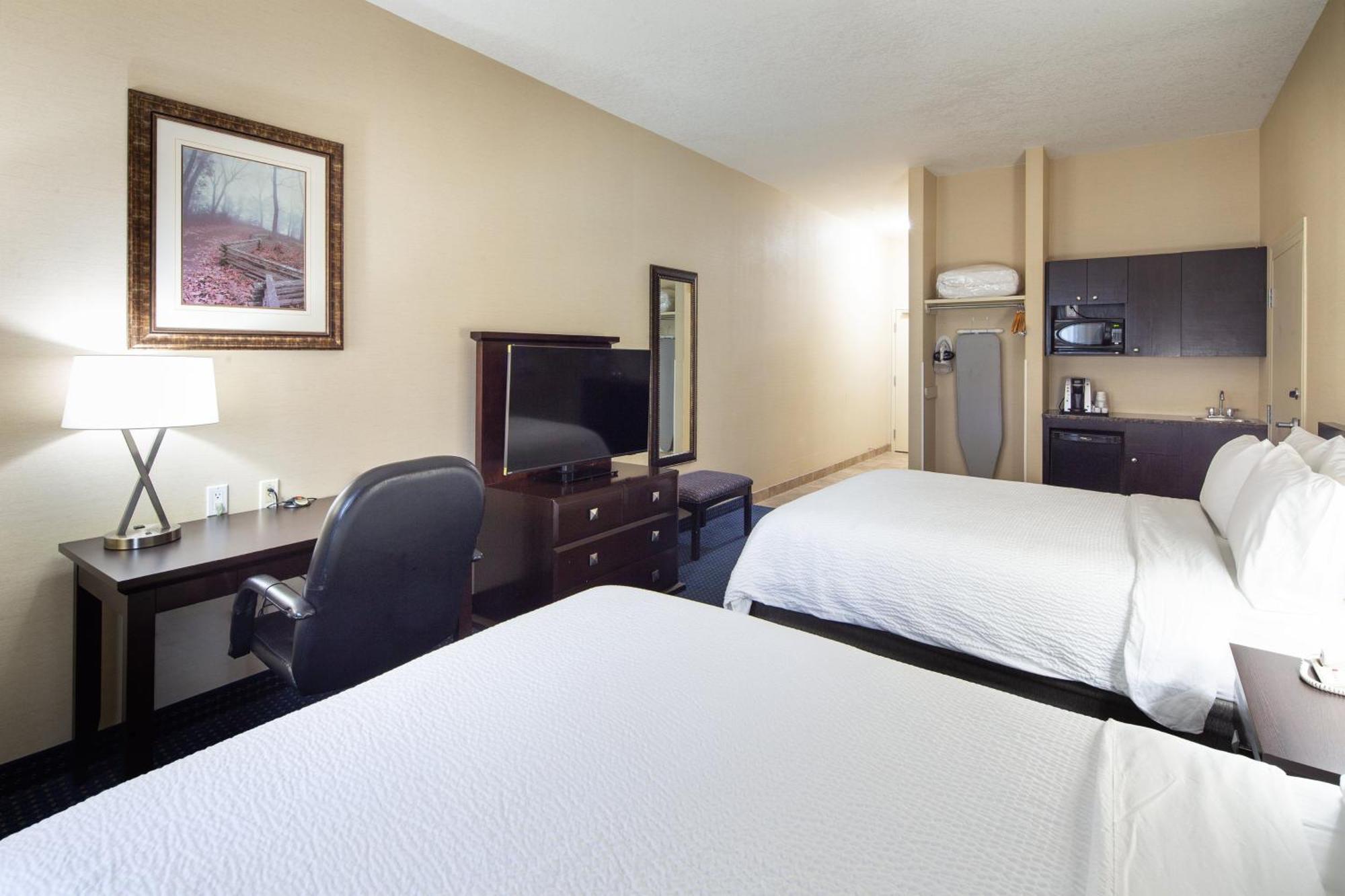 Standard Queen Room with Two Queen Beds and Mobility Accessible Roll-In Shower