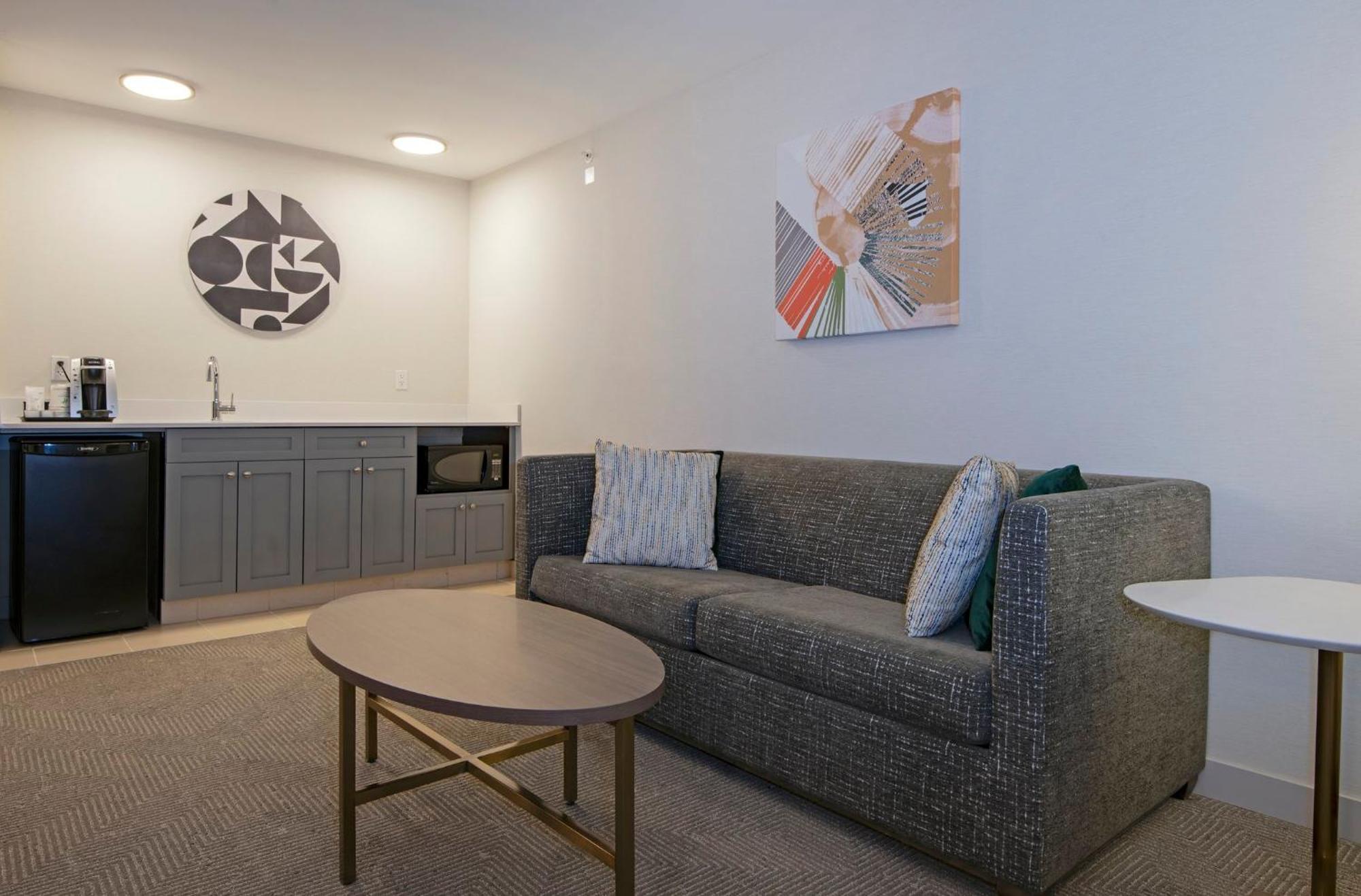 One-Bedroom King Suite with Sofa Bed