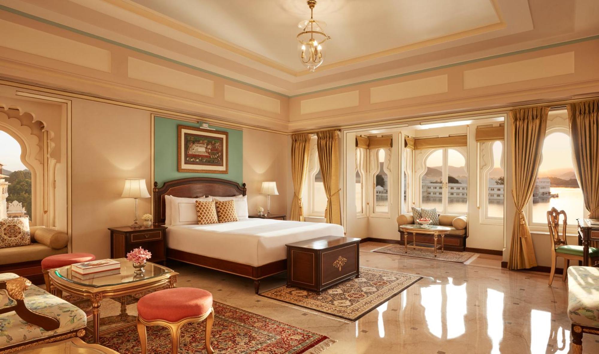 Luxury Suite Lake View
