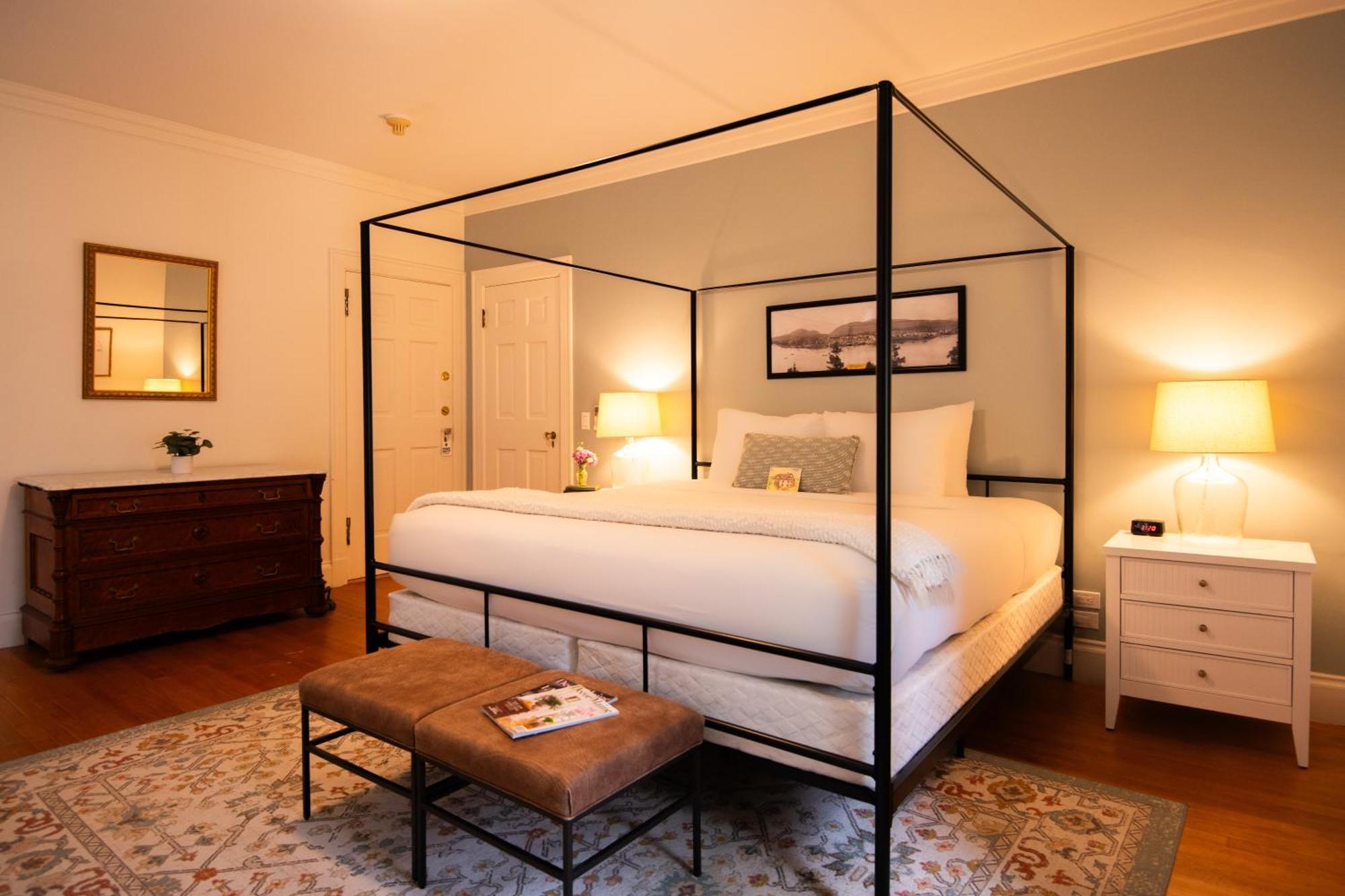 King Room Spa Bath
