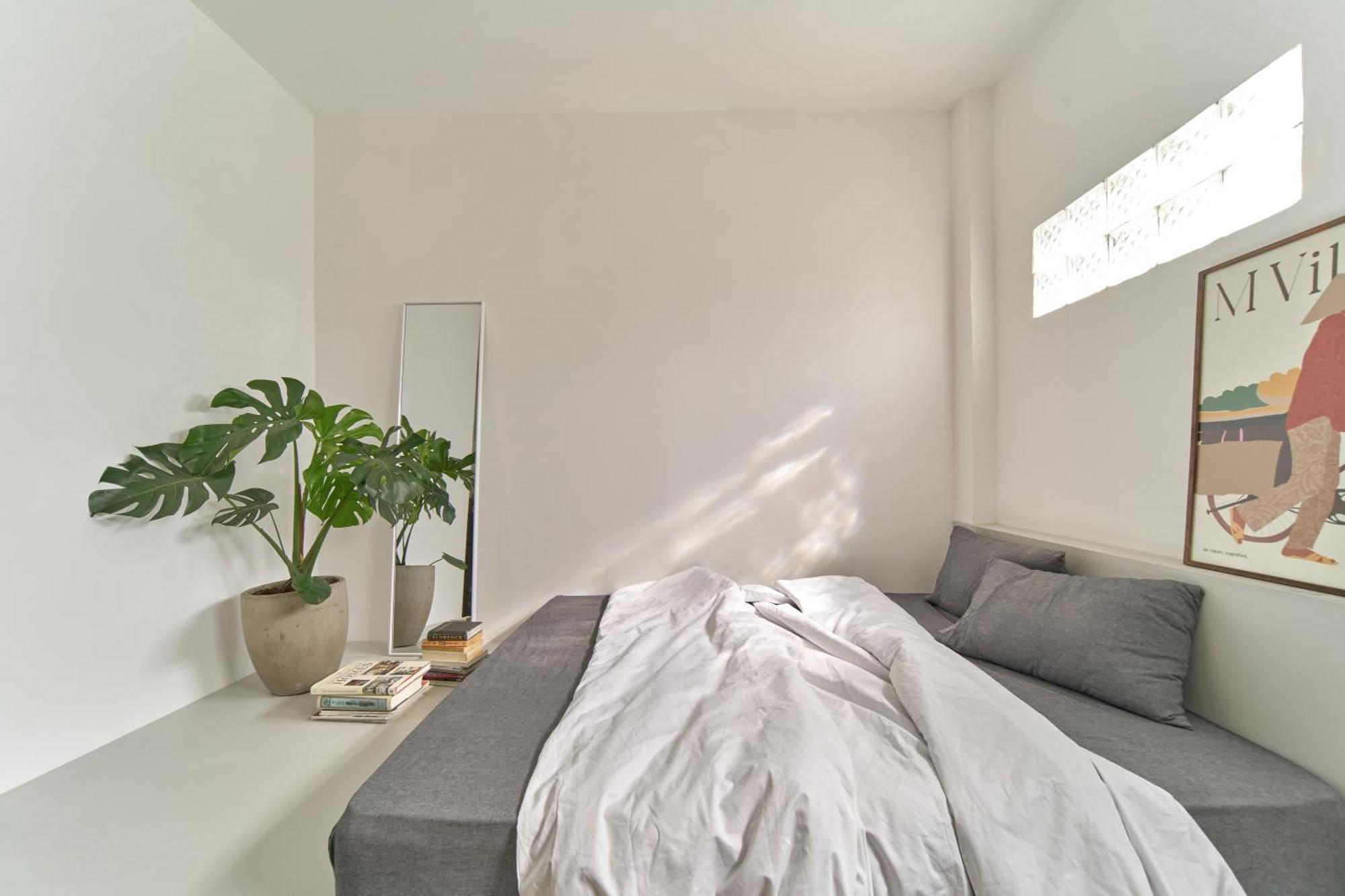 Studio Không Có Cửa Sổ