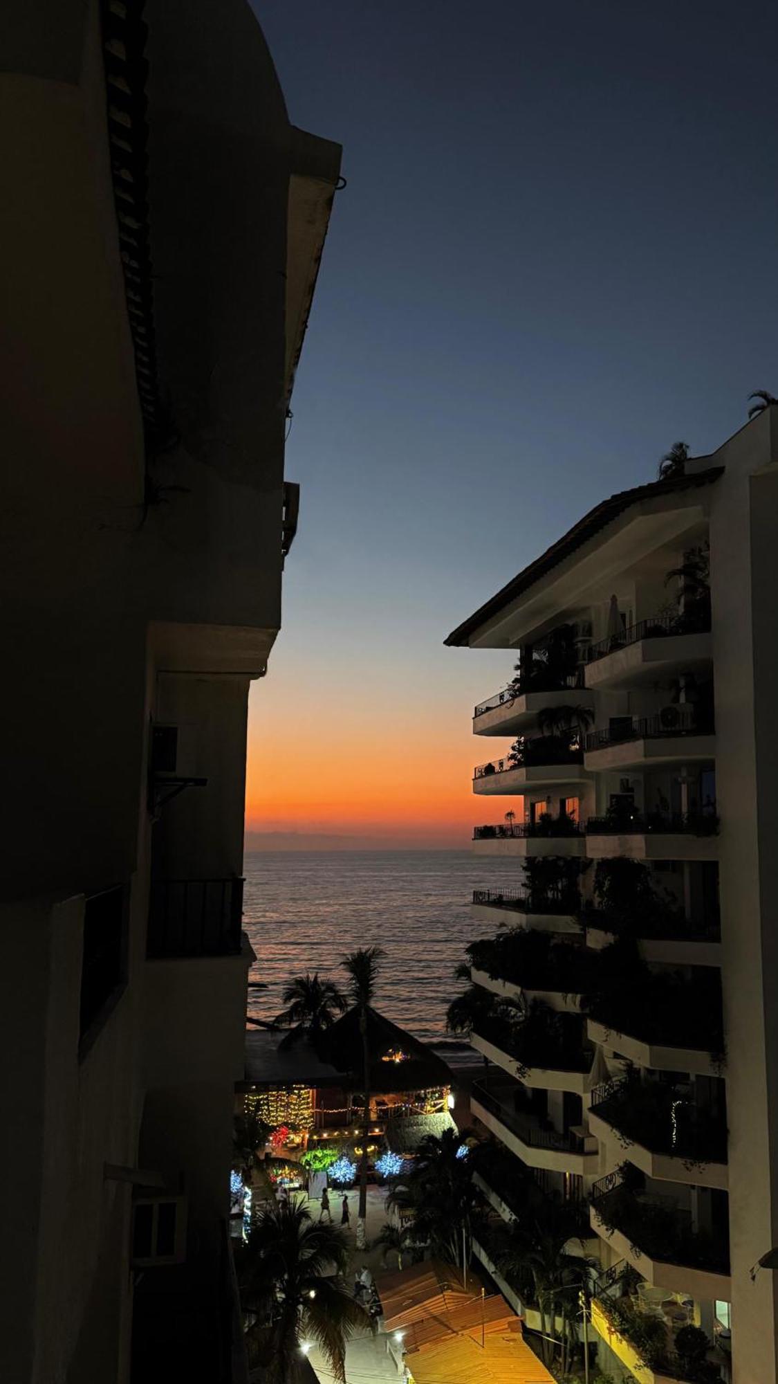 Apartamento de 2 dormitorios con balcón y vistas al mar