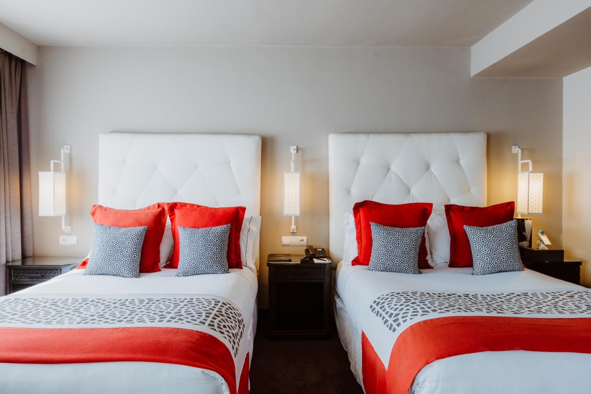 Superior City View Room Twin Beds