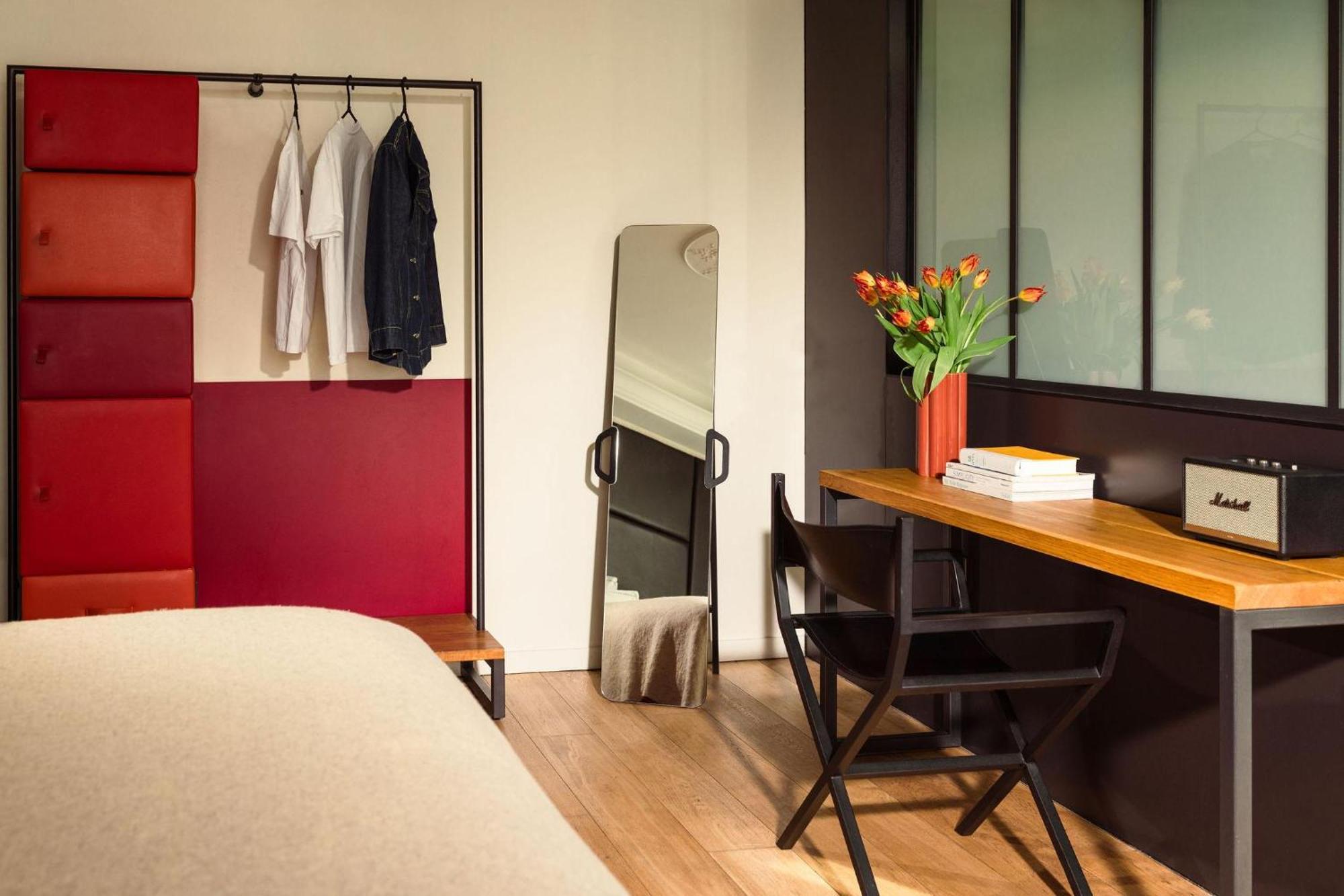 Junior Suite – Eiffel Tower View