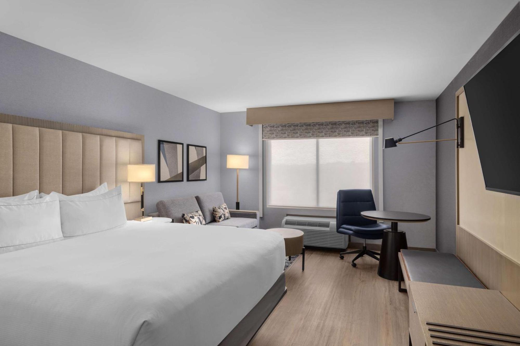 Habitación con cama extragrande y sofá cama - No fumadores