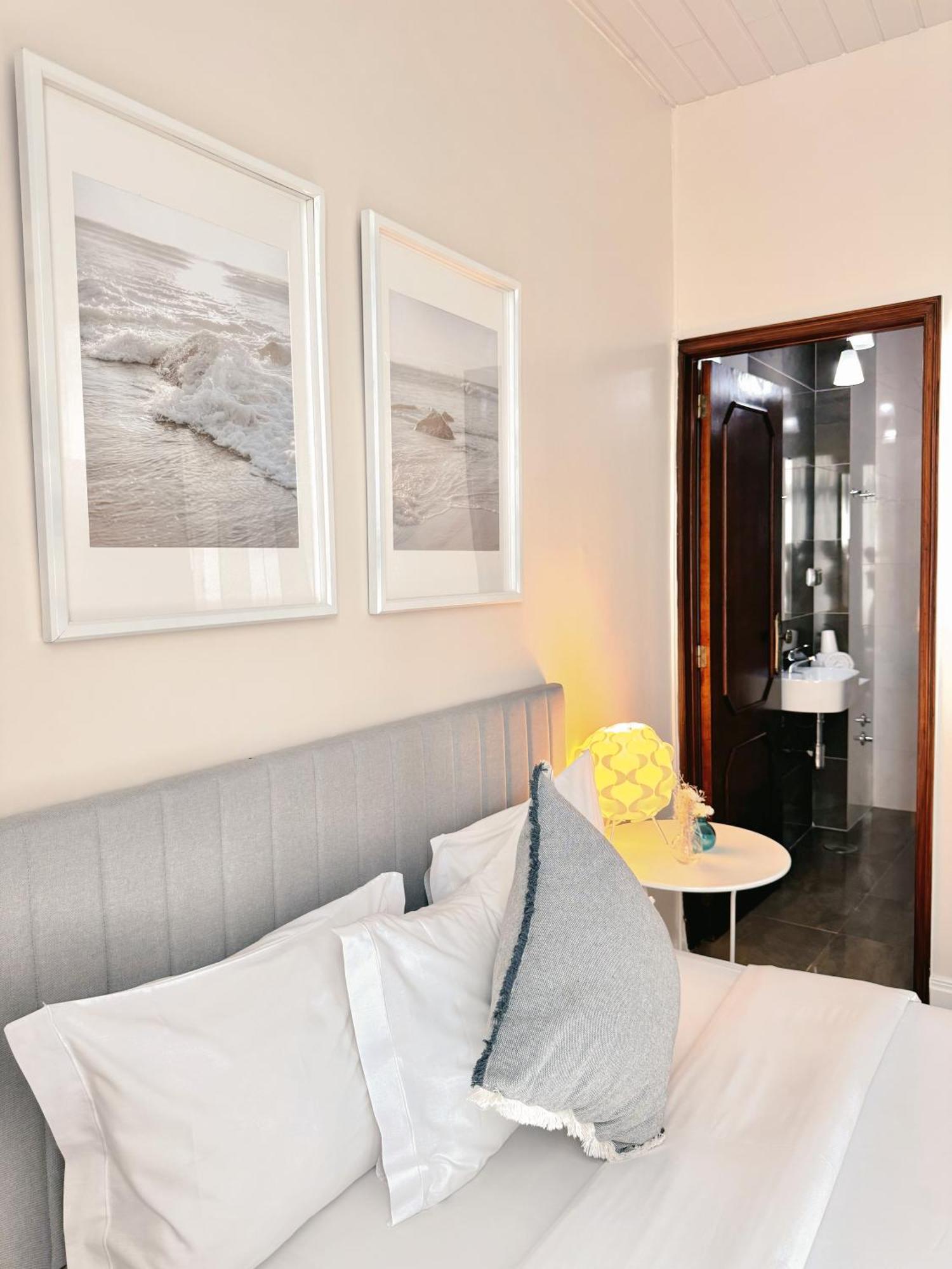 Double Room with Extra Bed (2 Adults + 1 Child)