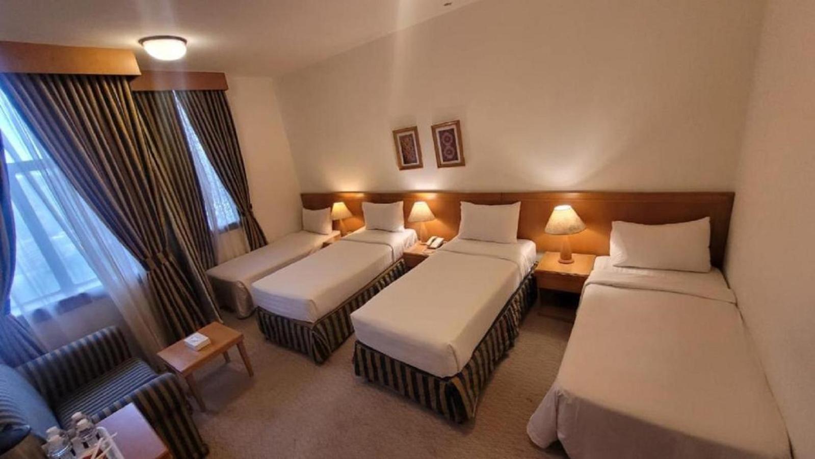 Suite with 5 Beds,1661114897:JPEG