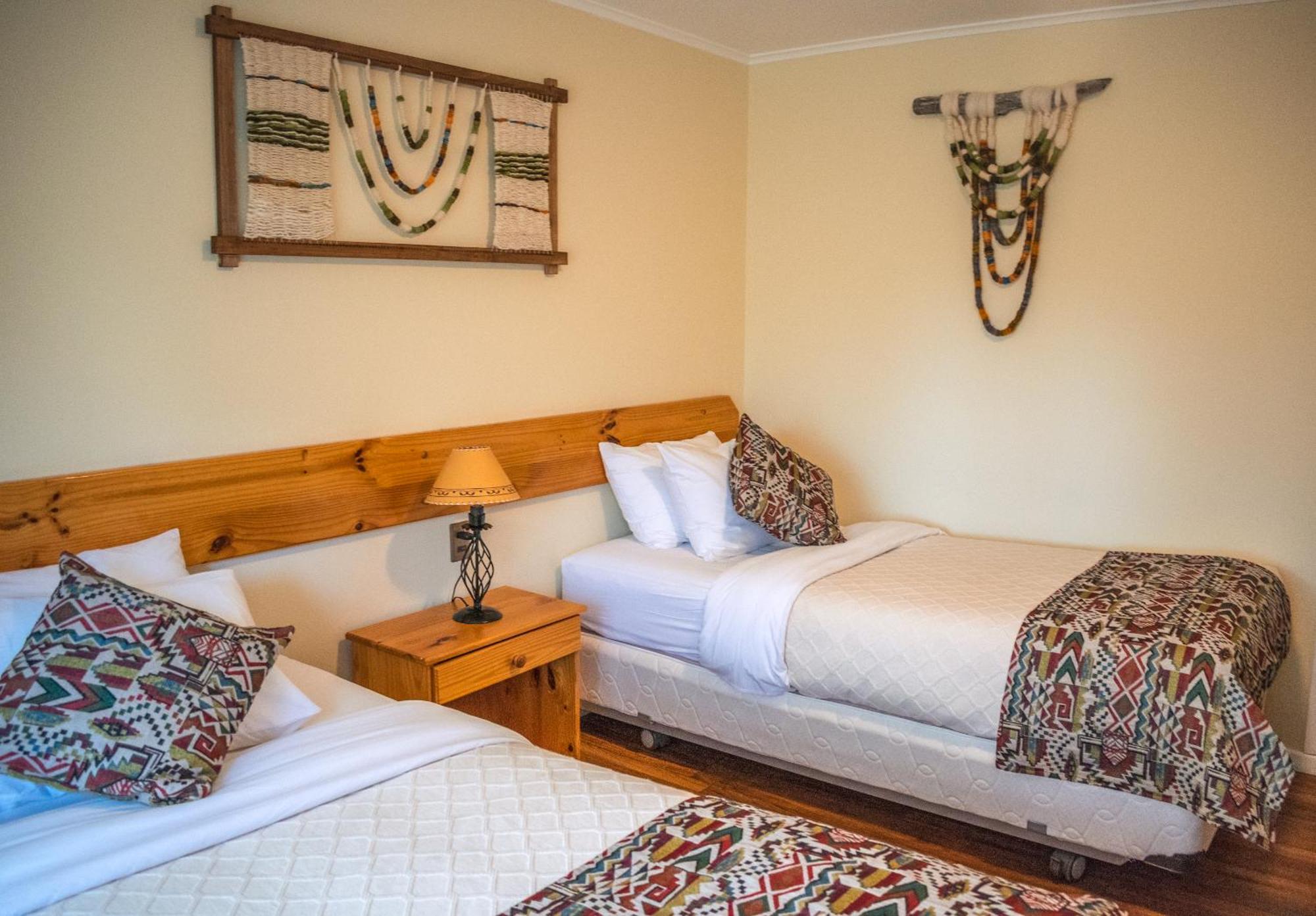 Twin Room,1661116399:JPEG