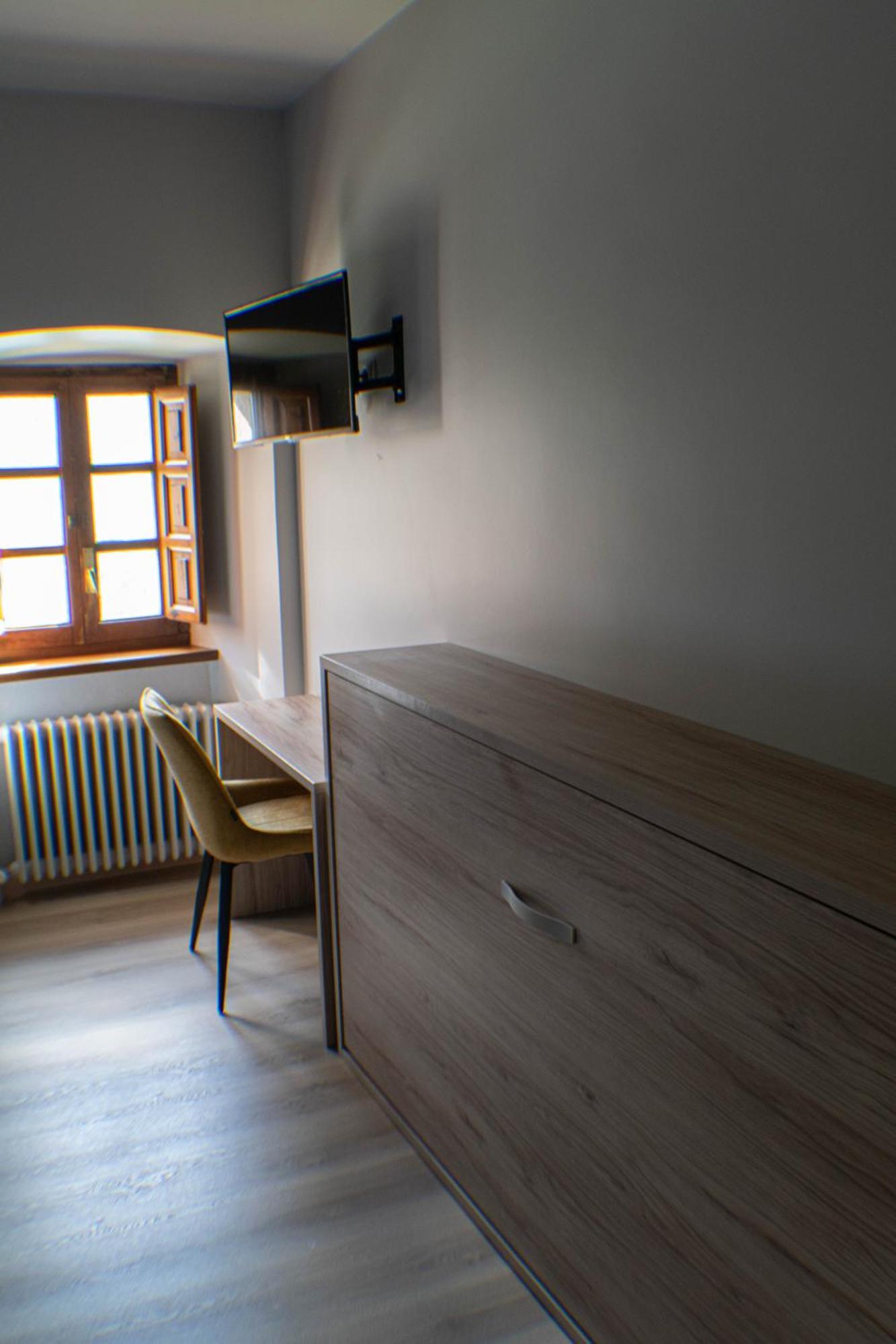 Triple Room,1661136009:JPEG