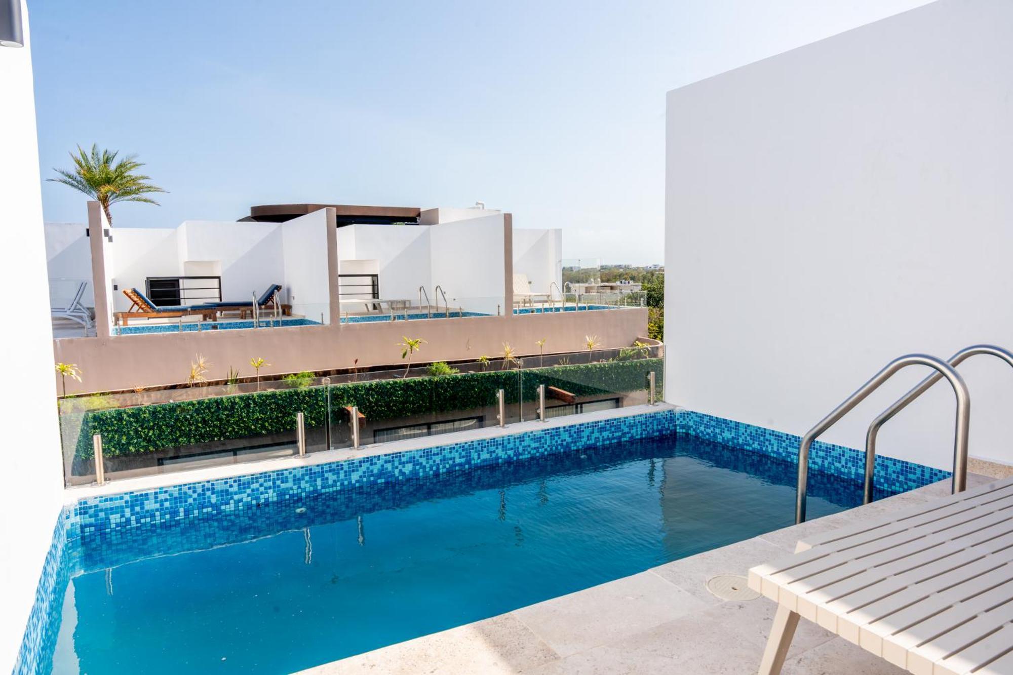 Double Room Pool View