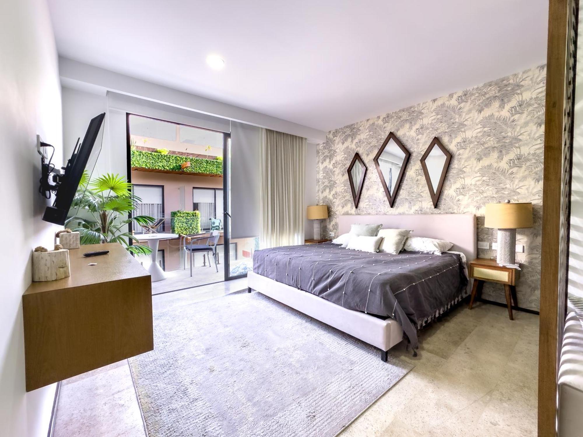 Double Room Pool View