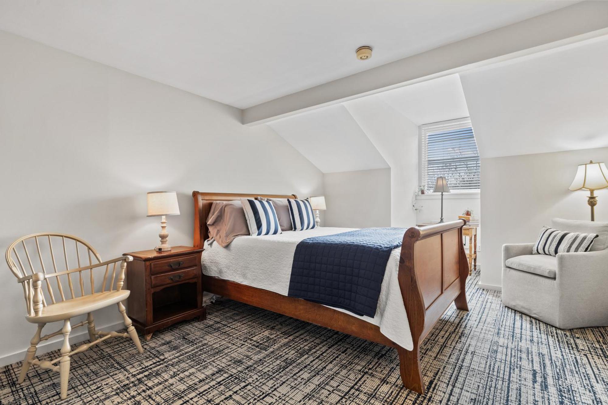 Queen Room