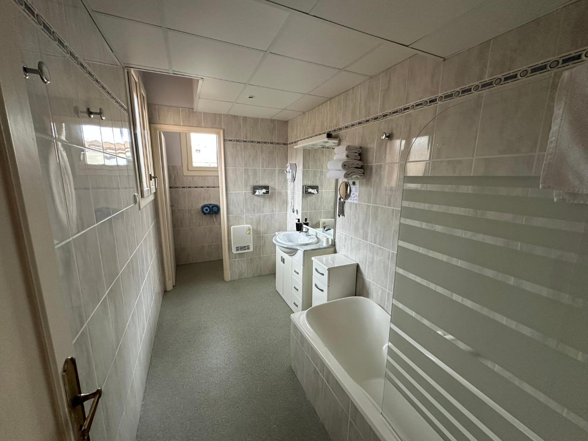 Double Room,1694535710:JPEG