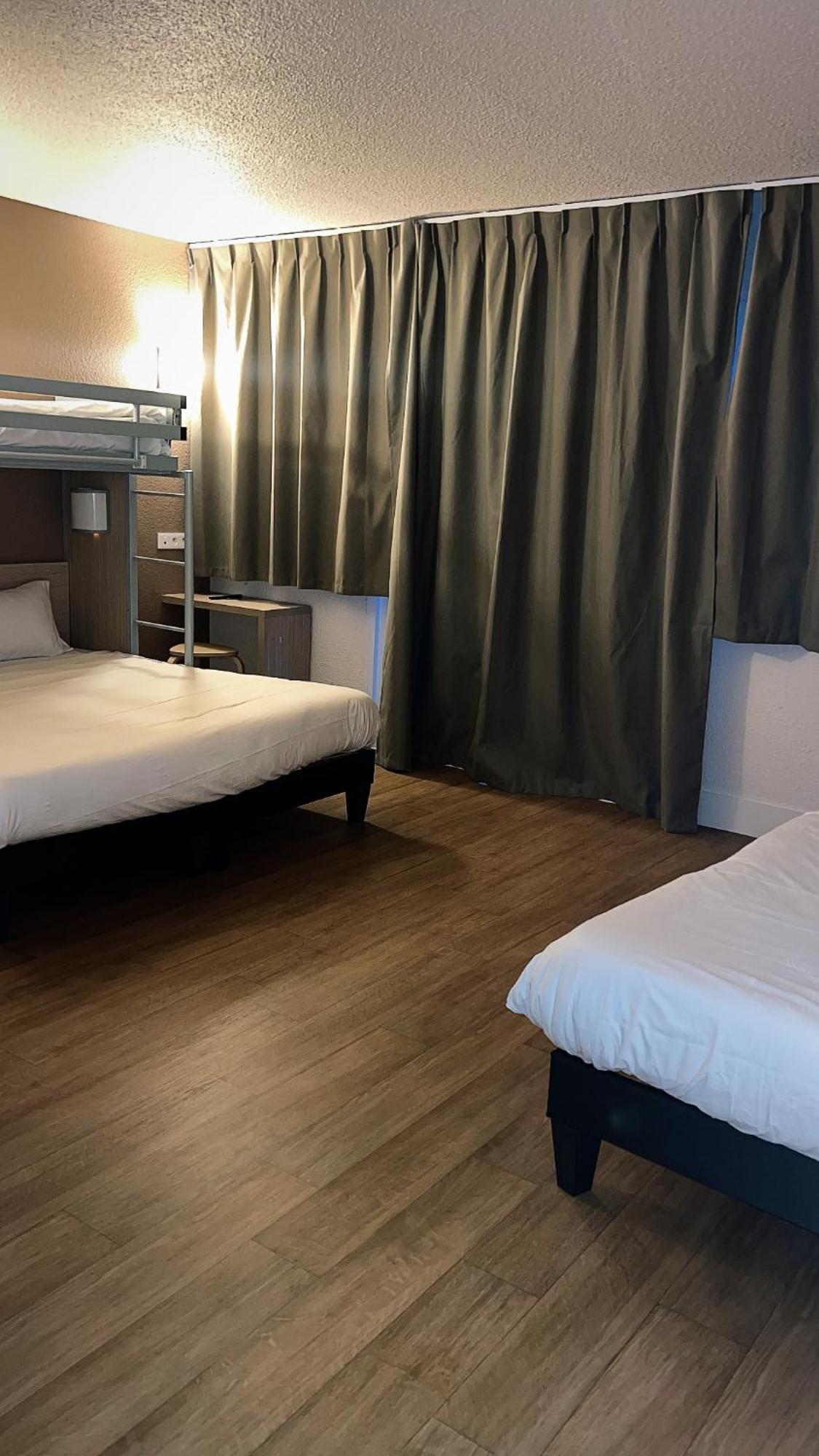 Quadruple Room 1 Double Bed 2 Single Beds
