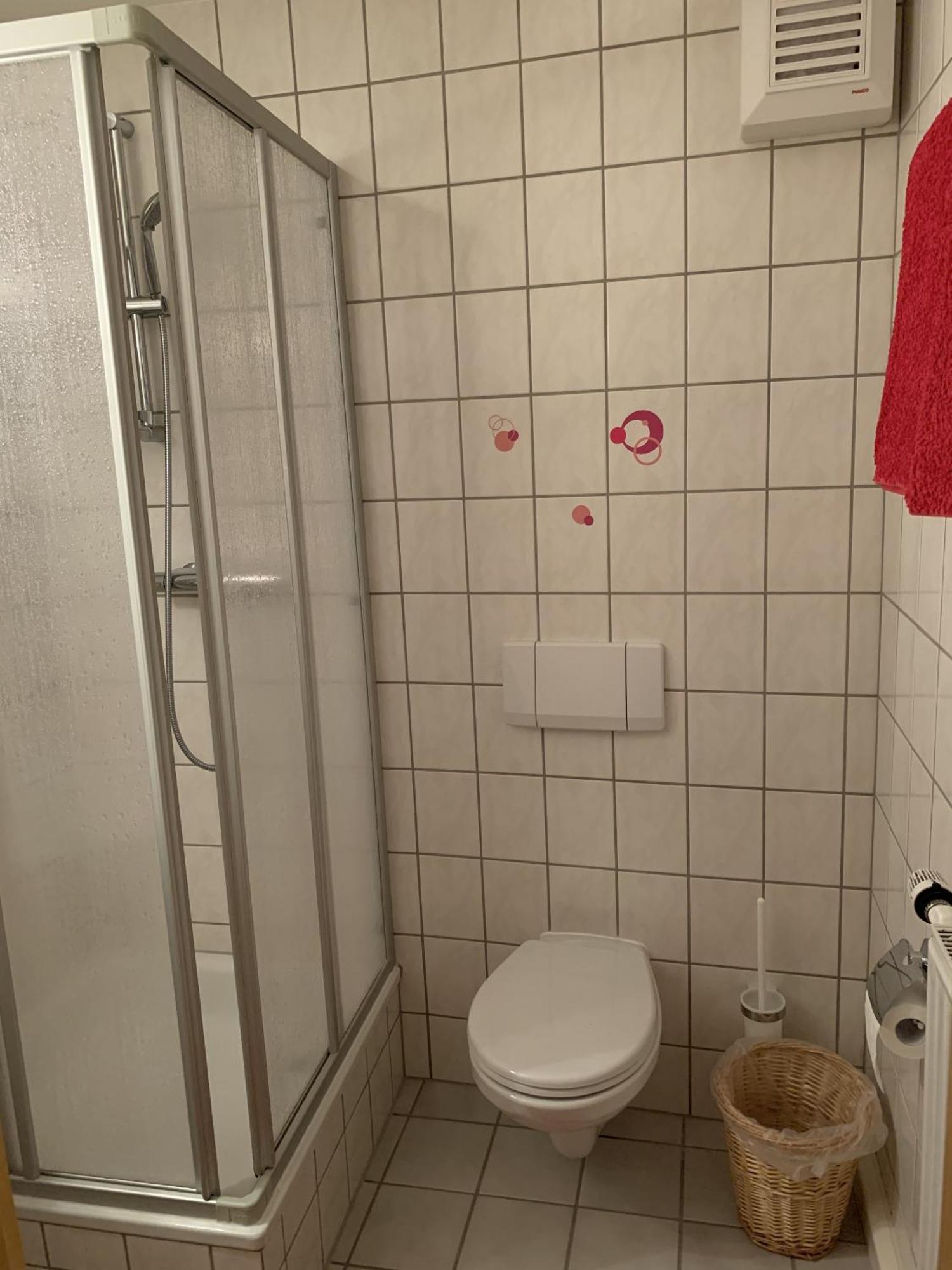 Einzelzimmer mit Dusche