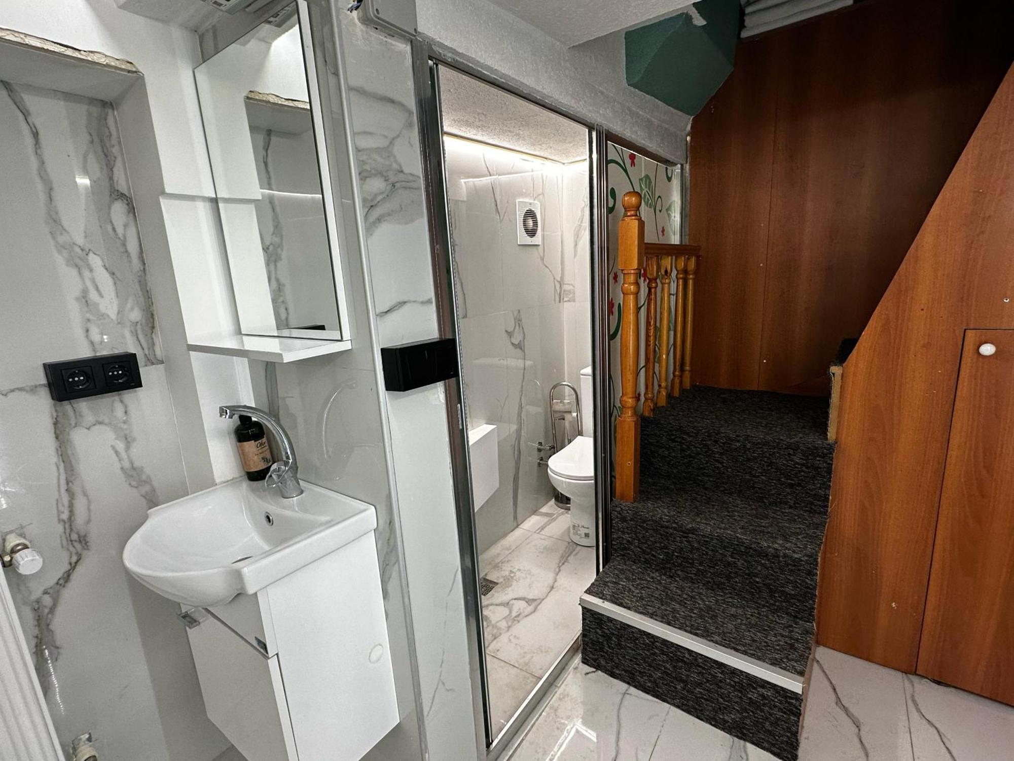 Deluxe Suite with Spa Bath