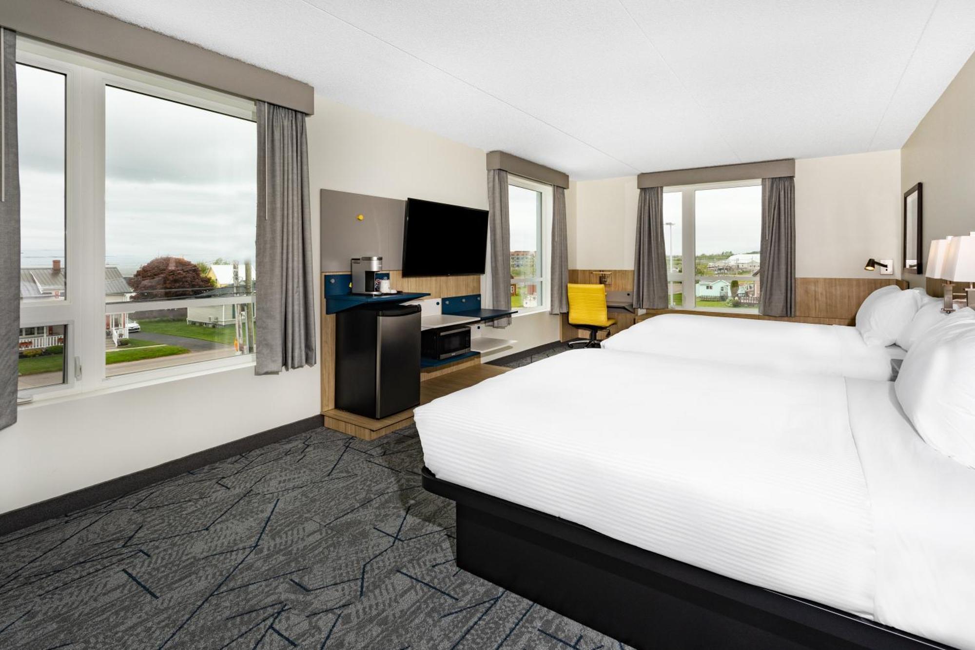 Queen Room with Two Queen Beds - Non-Smoking