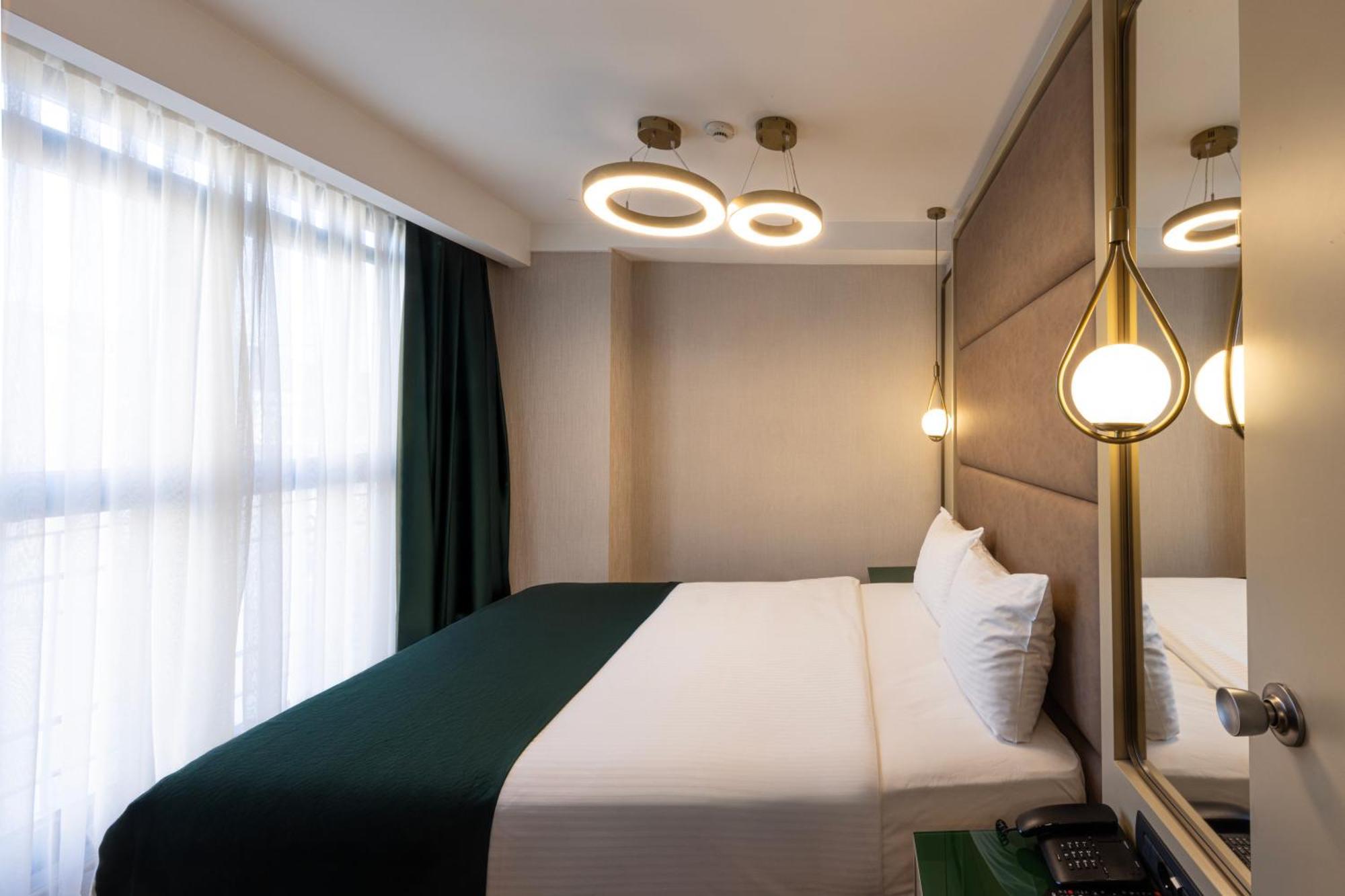 Junior Suite,1661763074:JPEG