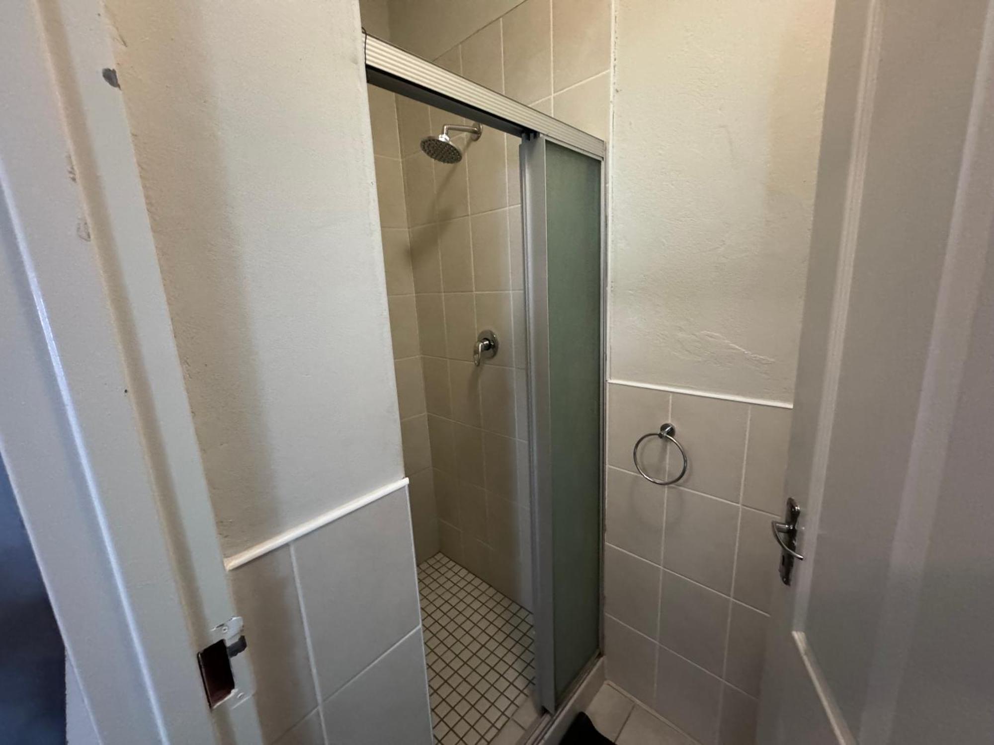 Deluxe Double Room with Shower