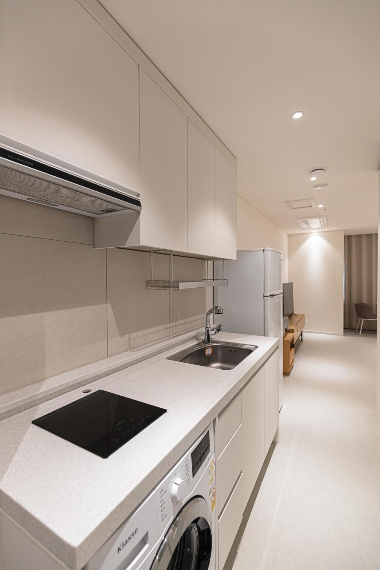 Large Double Room,1661969623:JPEG