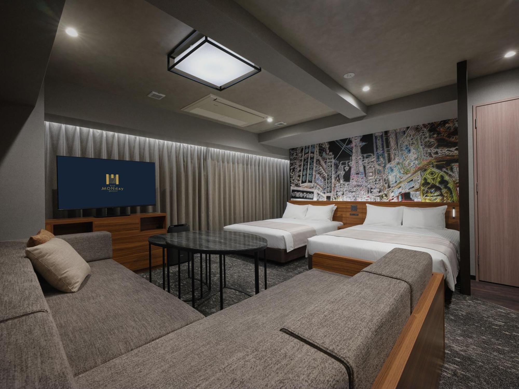 Deluxe Family Room with Washing Machine