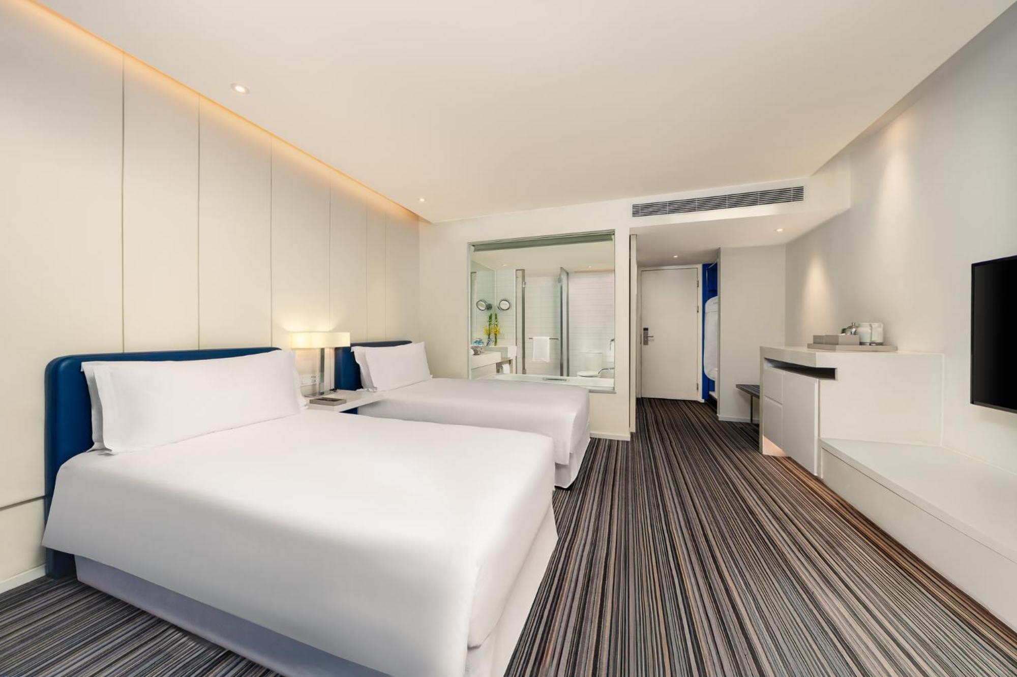 Executive Double Room Two Double Beds Lounge Access