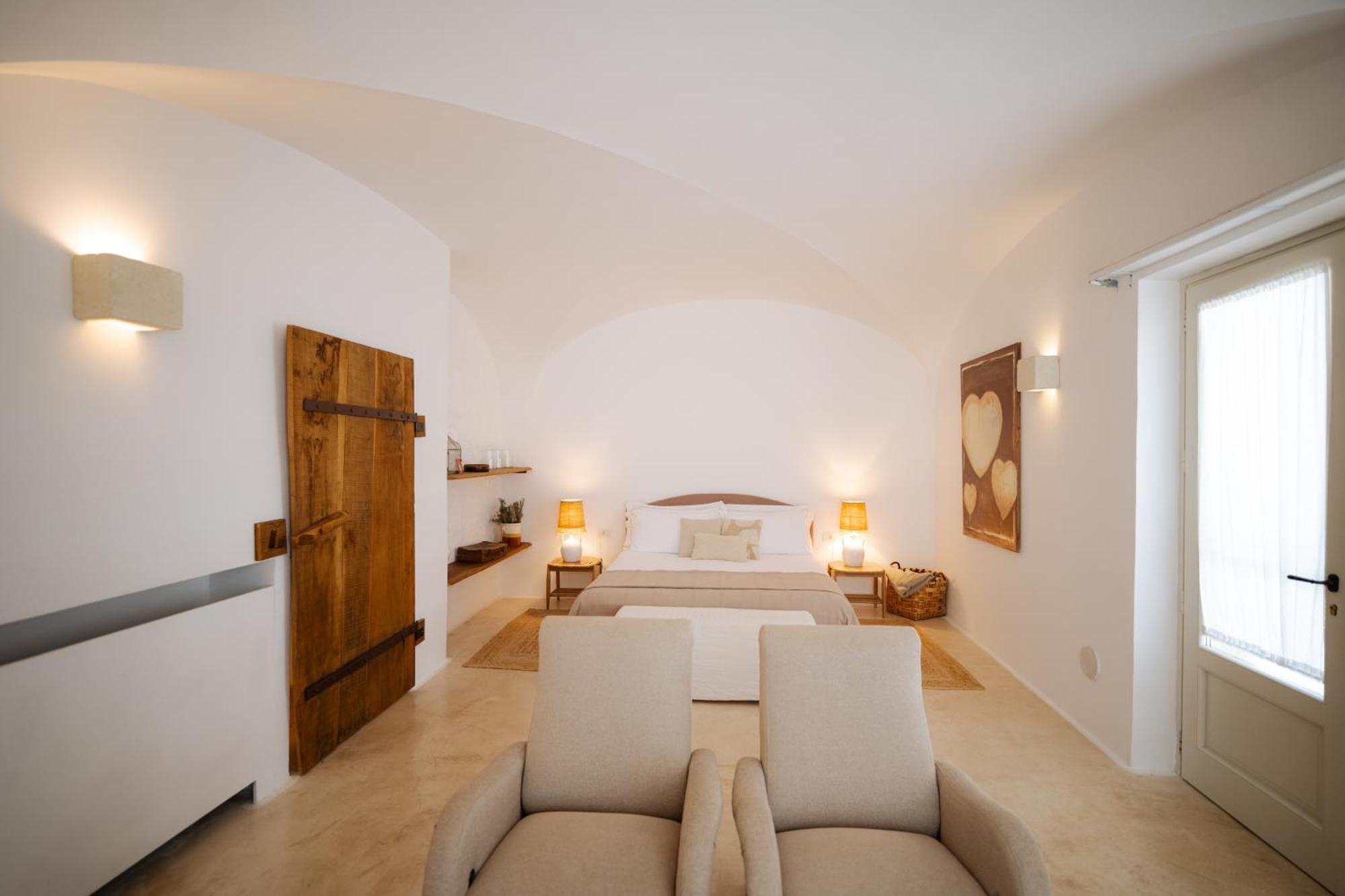 Deluxe Double Room with Garden View