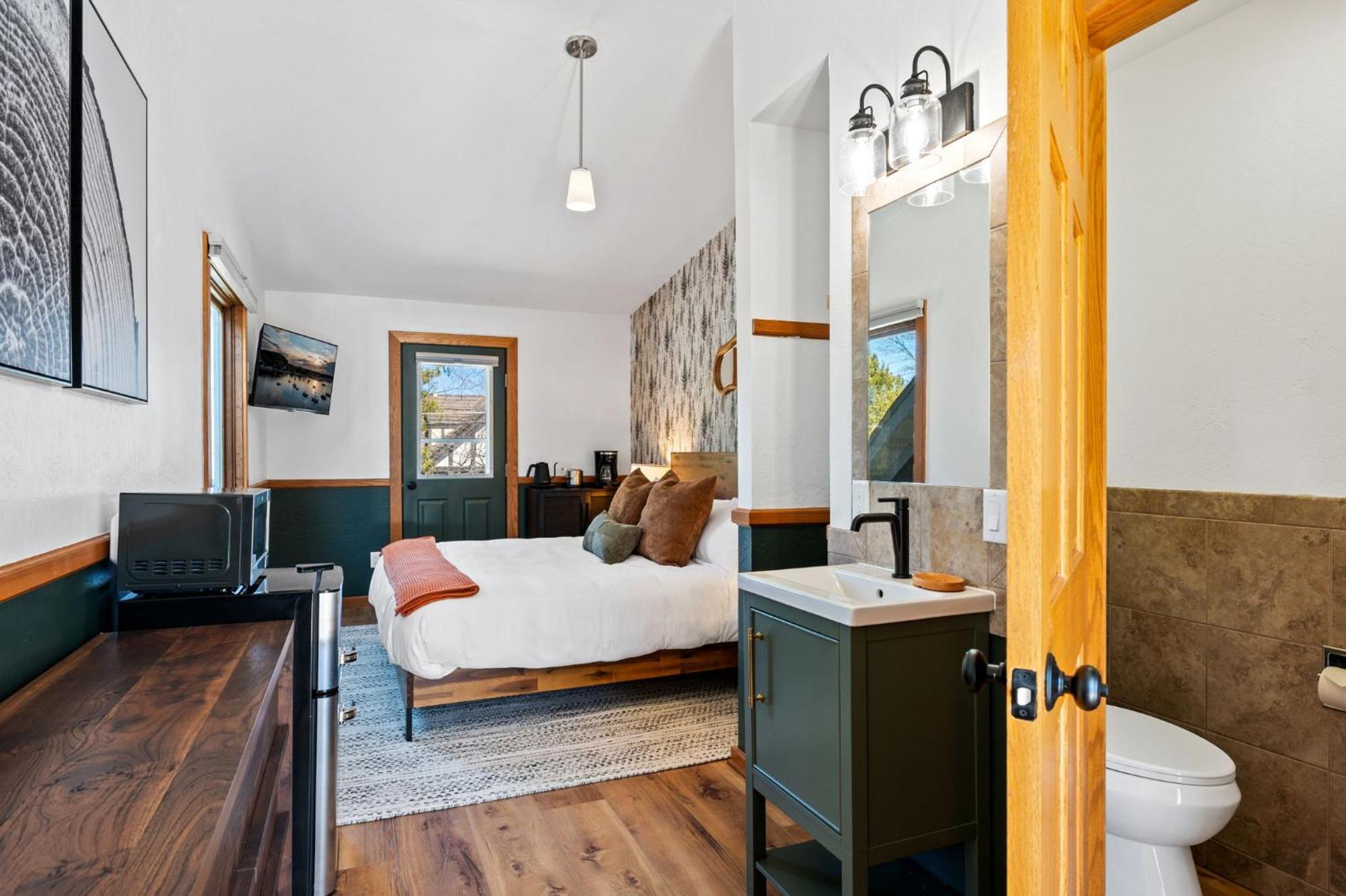 Small Single Room