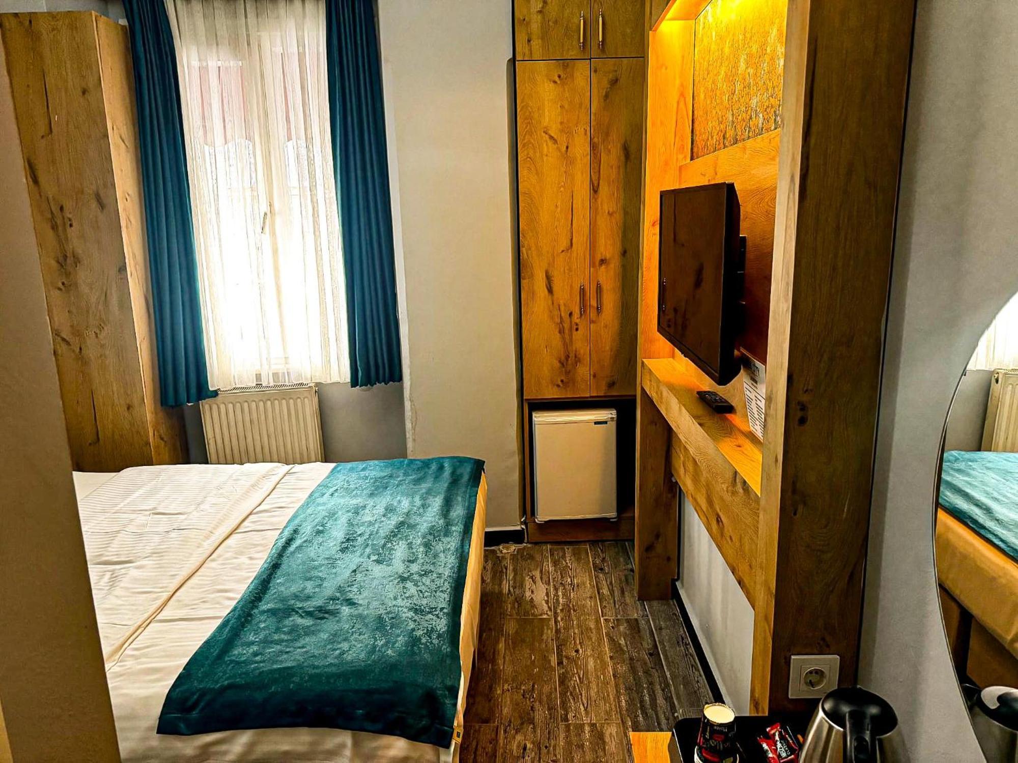 Standard Double Room,1662451400:JPEG