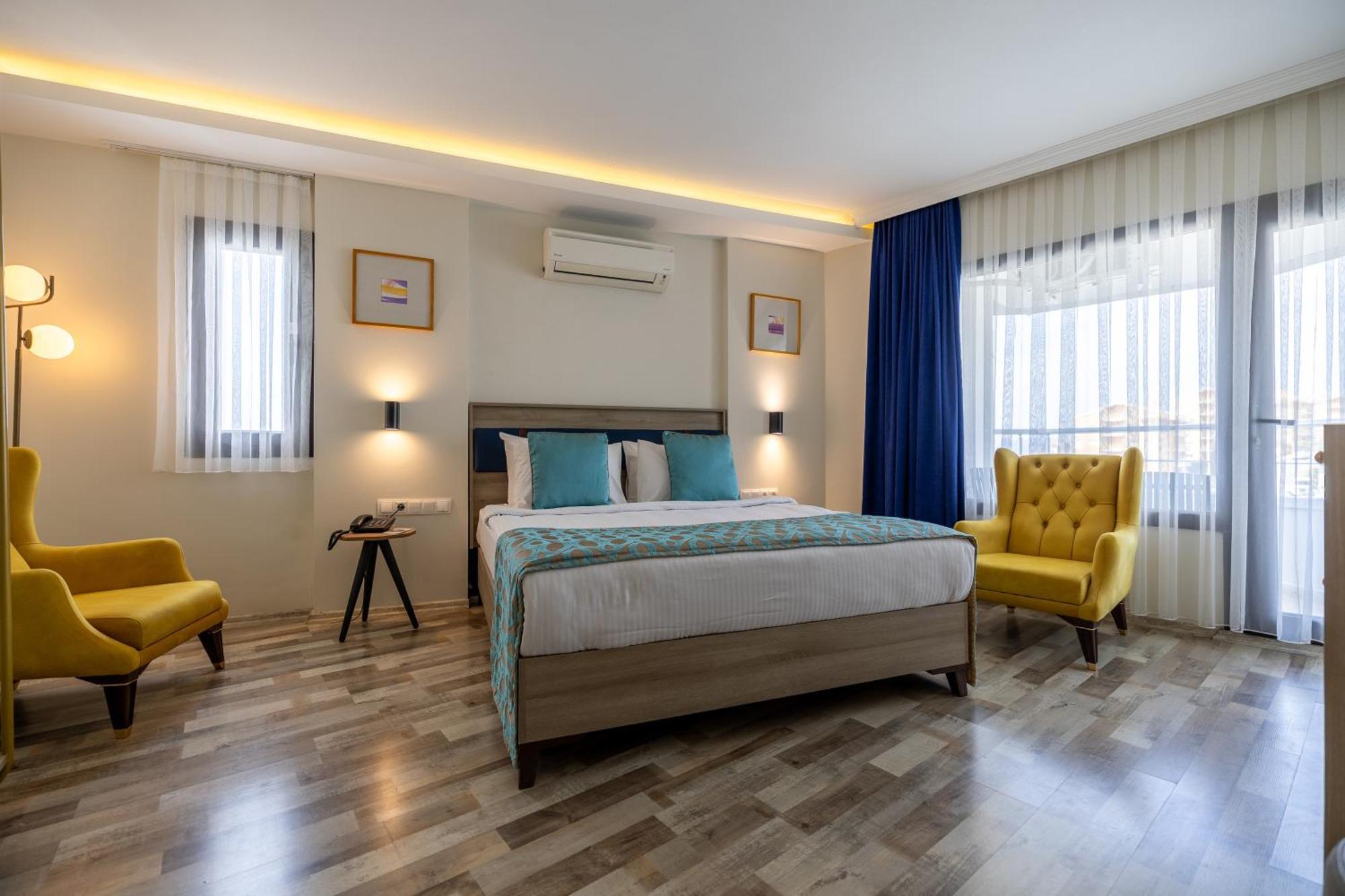 Superior King Room
