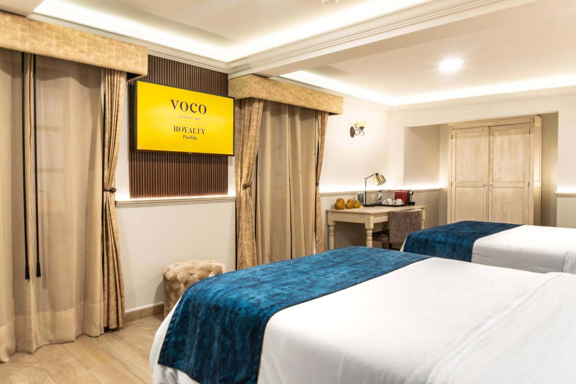 Queen Suite with Two Queen Beds
