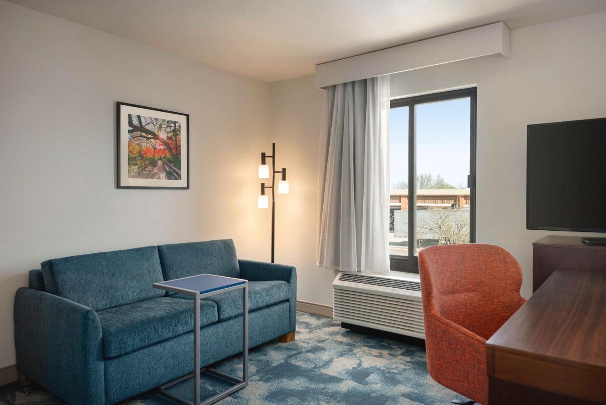 Suite Deluxe con cama extragrande para no fumadores