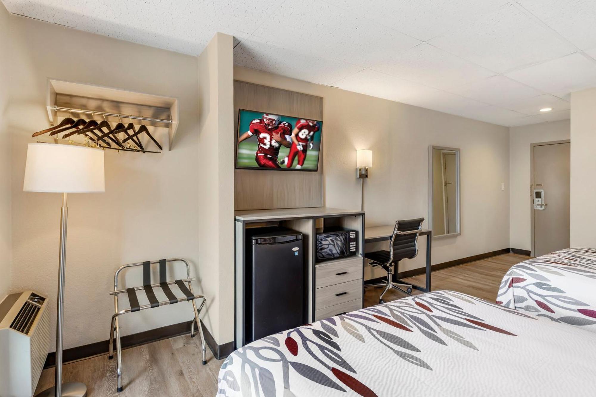 Deluxe Room with Two Double Beds Non-Smoking