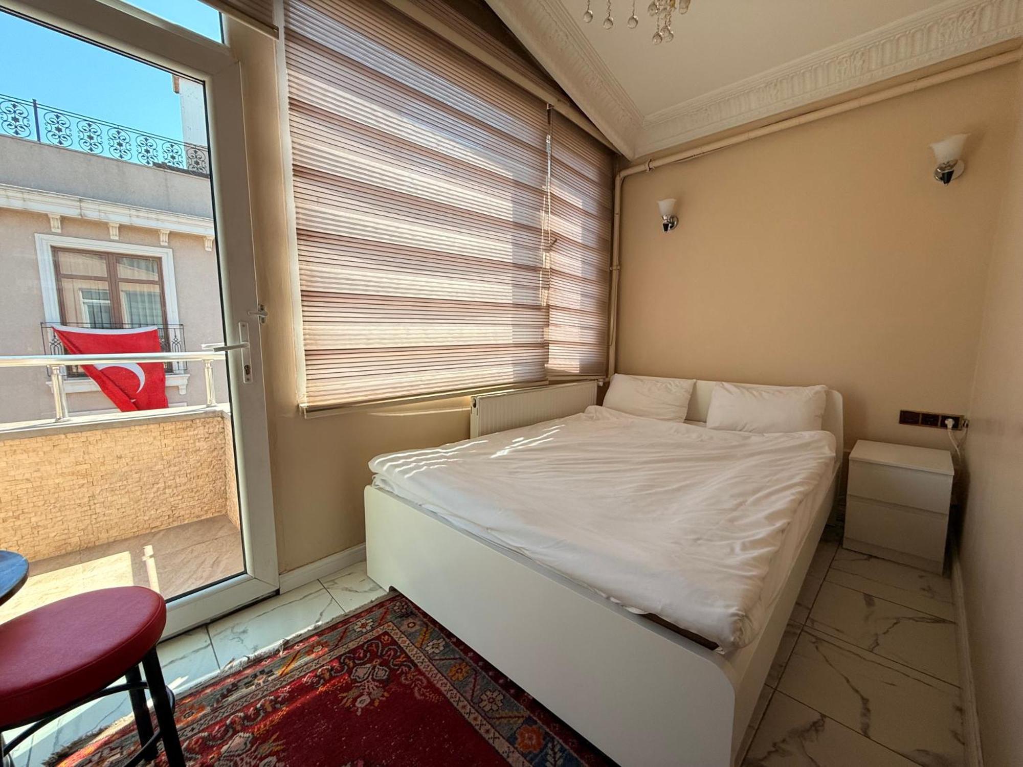 Deluxe Double Room with Balcony
