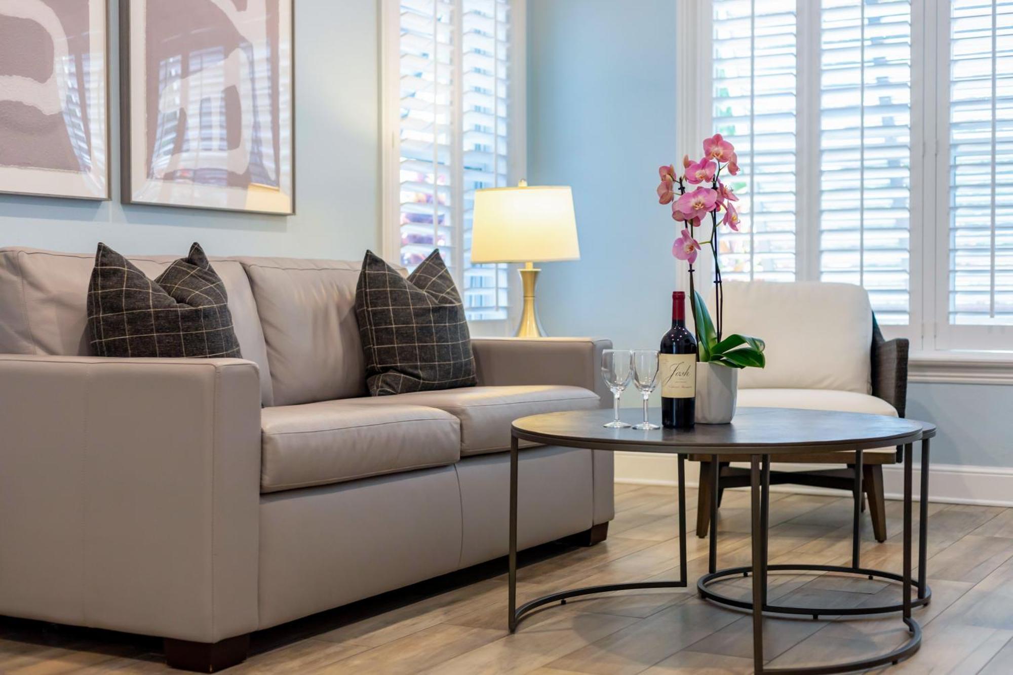 ADA Accessible One-Bedroom Suite