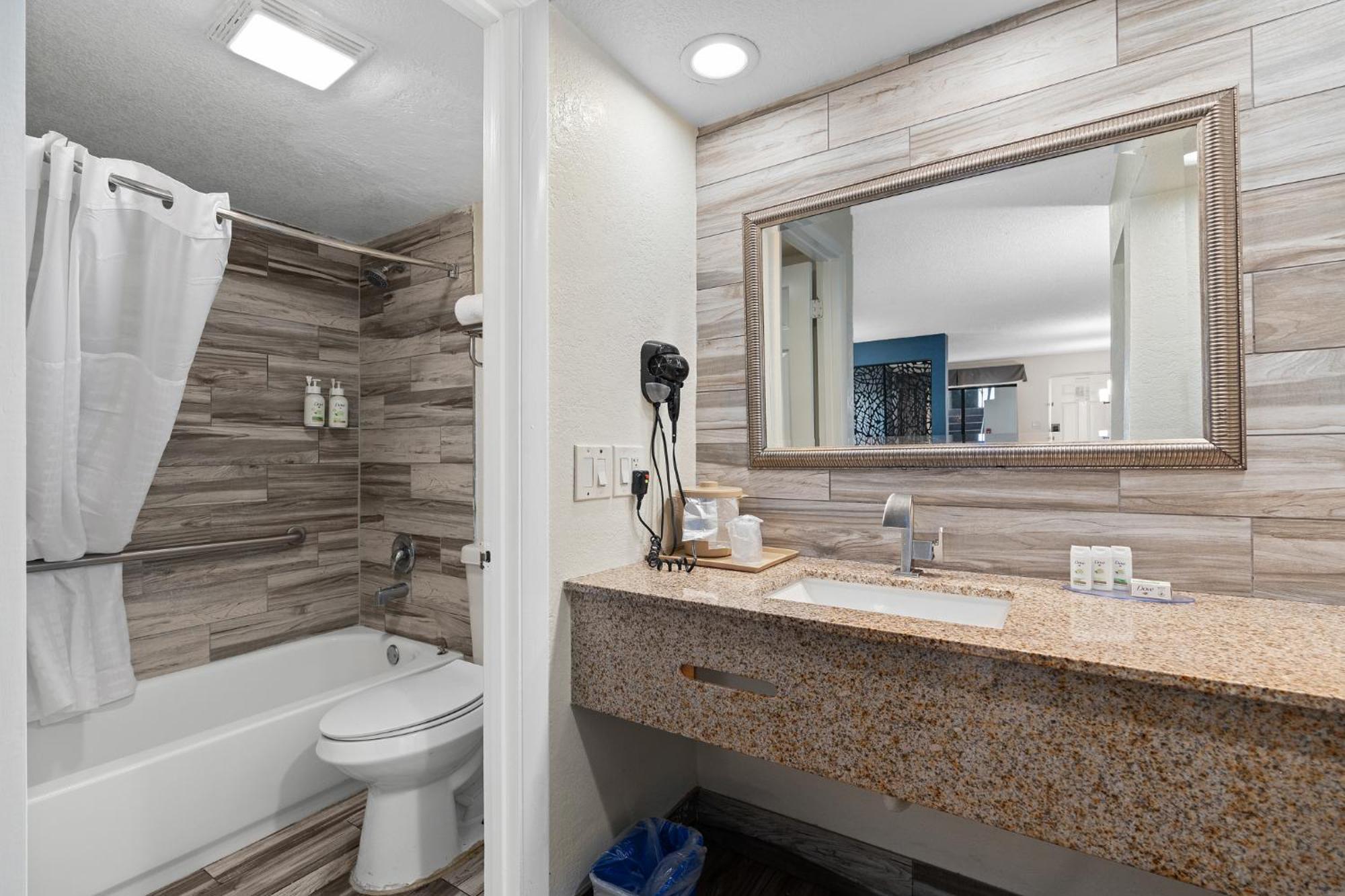 King Room - Non-Smoking