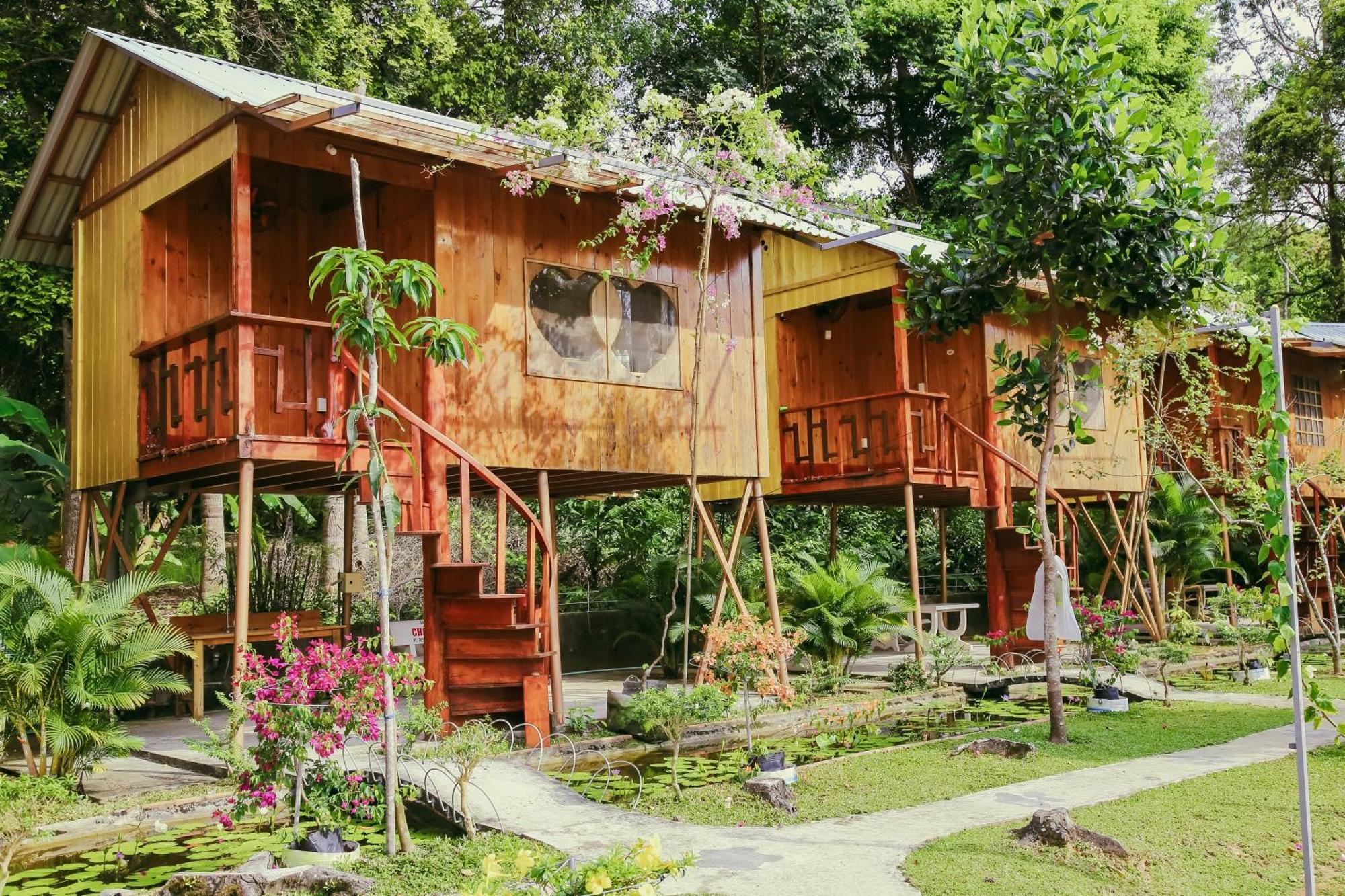 Bungalow - Nhìn Ra Mặt Nước