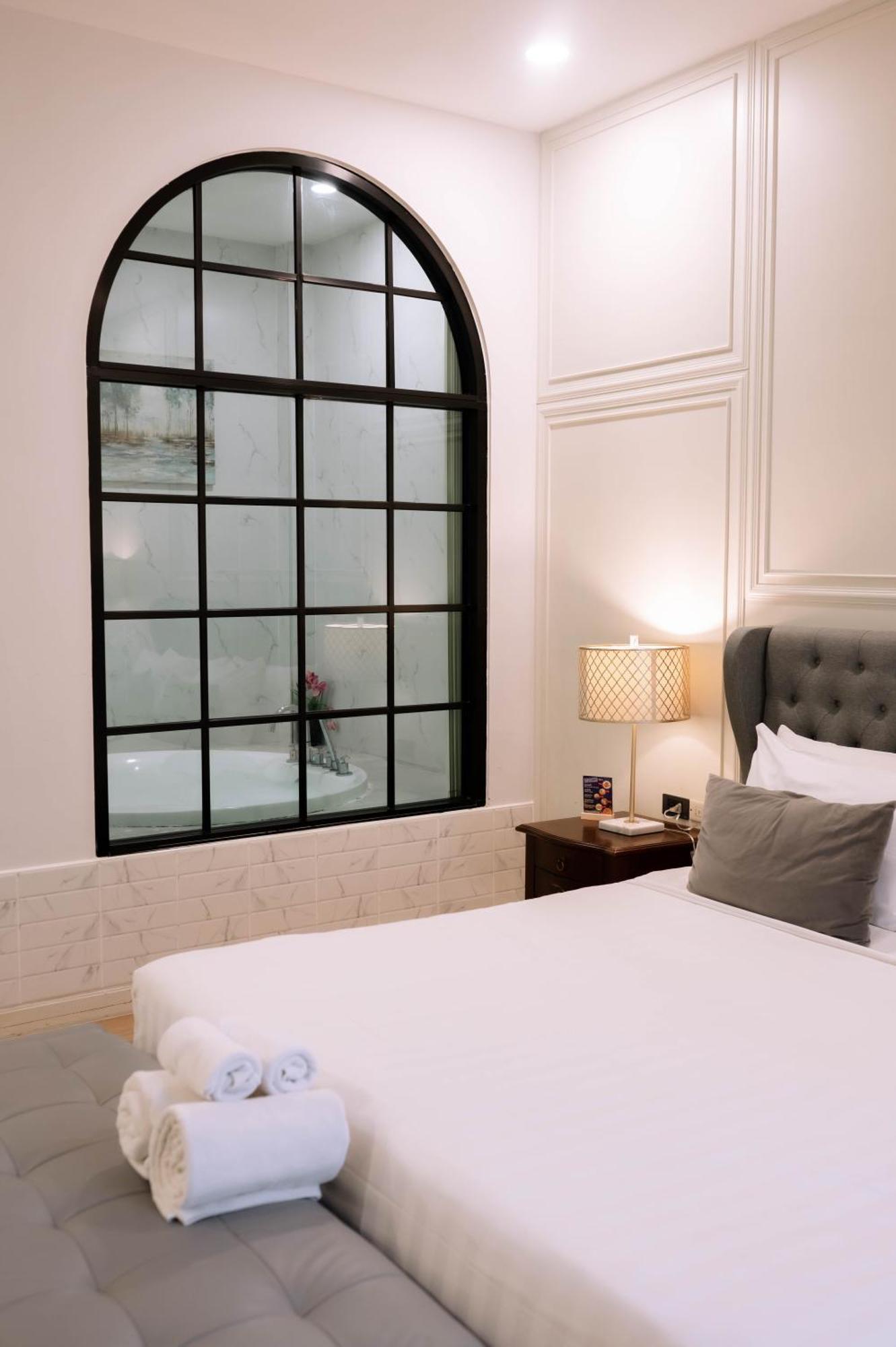 One-Bedroom Pool Villa