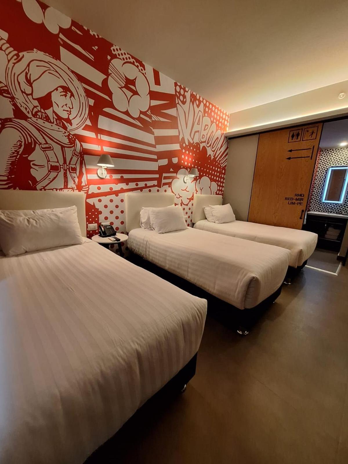 Room Three Single Beds Non-Smoking