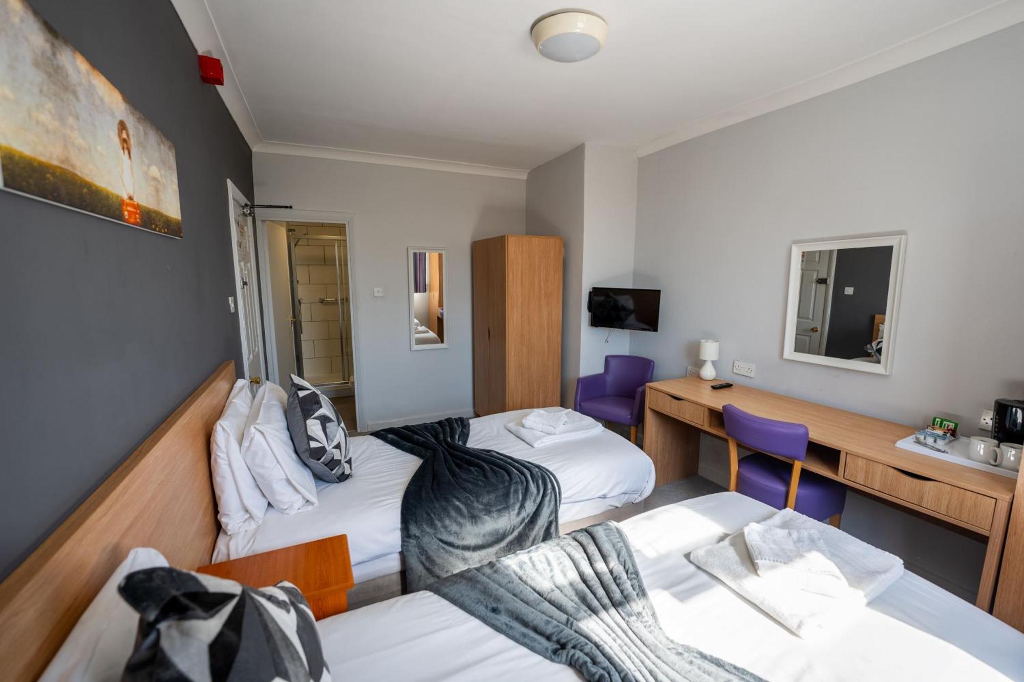 Twin Room with Sea View