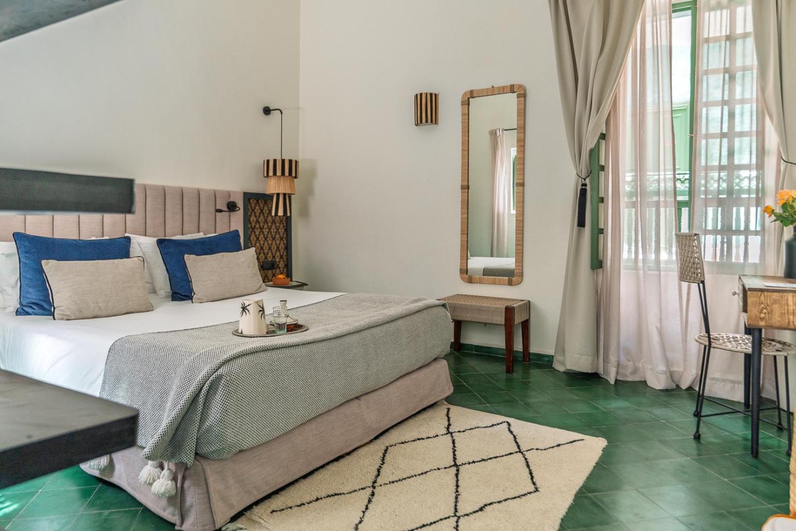 Charming Superior Room - Patio View